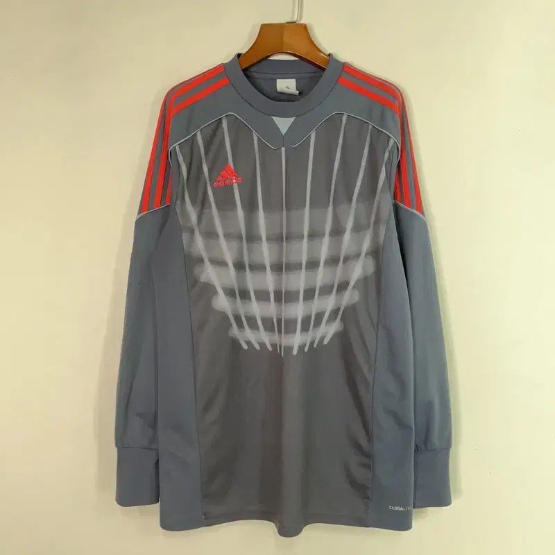 【雷市場（ポンジャン）商品韓国直送】adidas(アディダス) グレー サッカー ジャージ 長袖Tシャツ 95 S00585