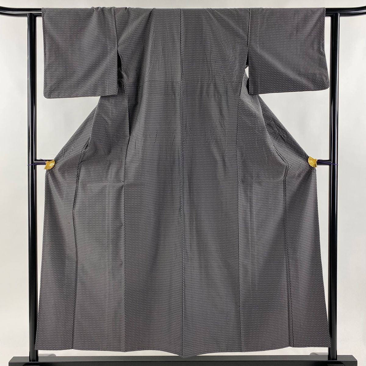 お召 身丈155cm 裄丈61.5cm S 単衣 幾何学 黒 正絹 秀品