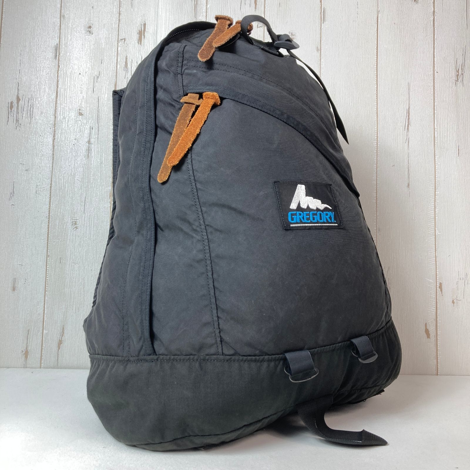 OneSize ブラック系 1990s Gregory グレゴリー デイパック Day Pack Black 生産終了モデル 入手困難 青タグ 旧タグ ナイロン バッグ ストレージ バックパック デイパック 容量 ～29L z0