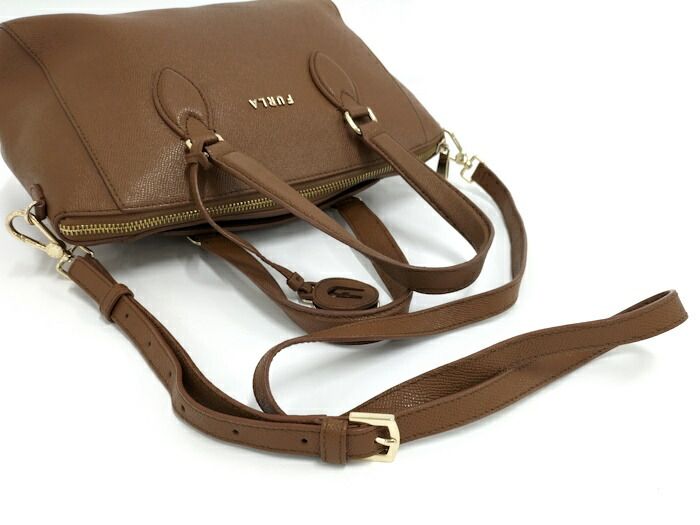 【mei 】FURLA ブラウン ハンドバッグ FURLA 2WAYハンドバッグ ショルダーバッグ レザー ブラウン
