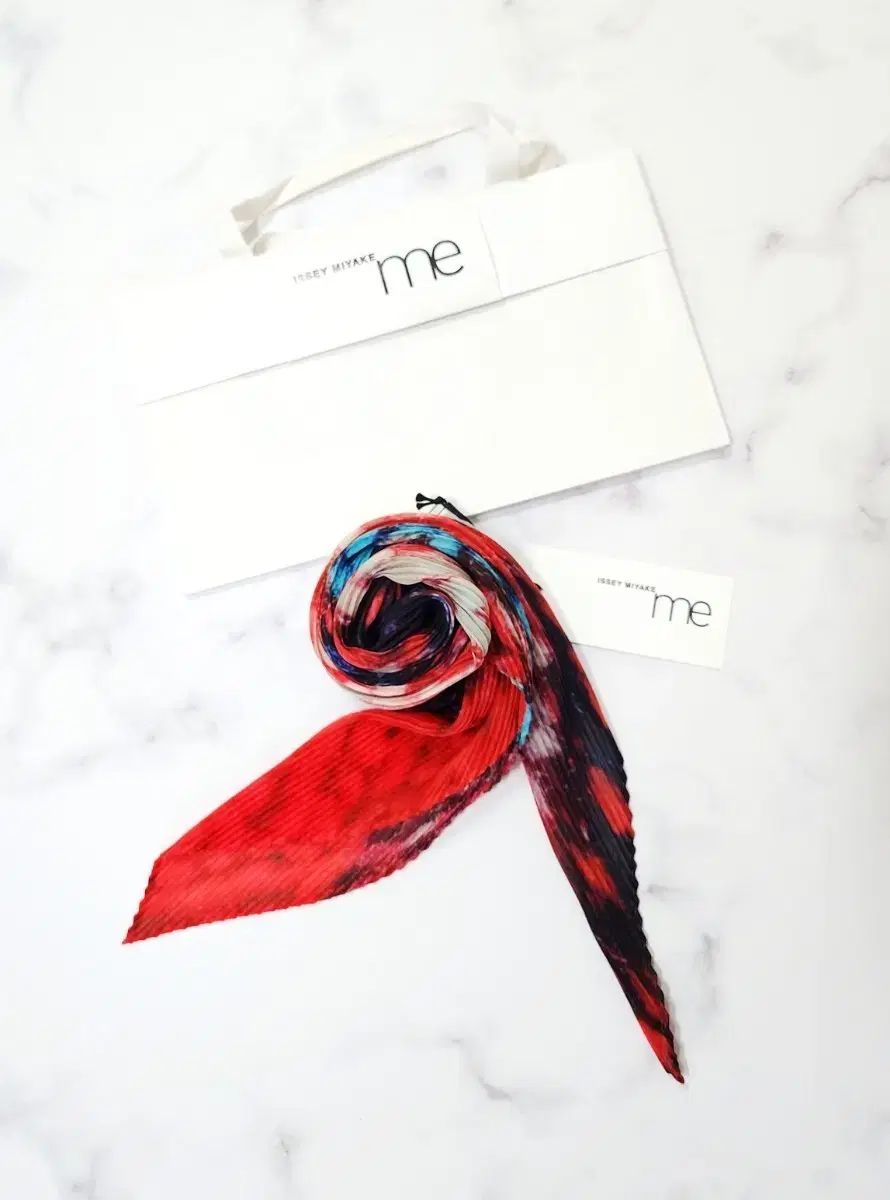 me ISSEY MIYAKE スカーフ フリンジ ストール マルチカラー