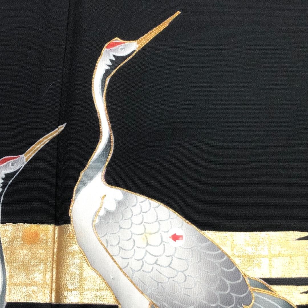黒留袖 美しい鶴 流水 葉模様 金駒刺繍 金彩 縮緬 K-4903の通販