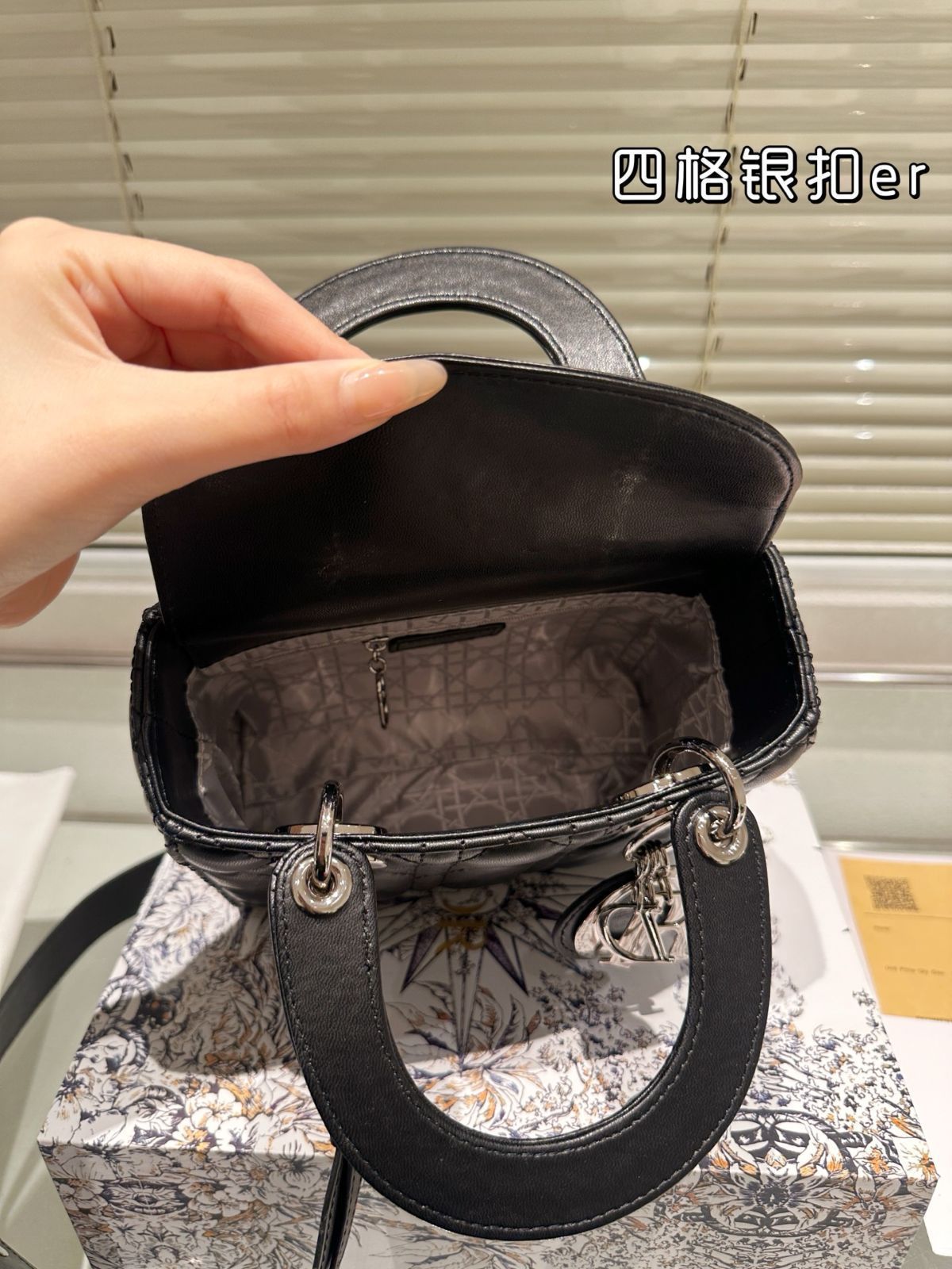 美品 Dior 中折れハット ブラック エディ期 2006AW Brand New DIOR x KIM JONES x KAWS RARE SADDLE LEATHER BEE