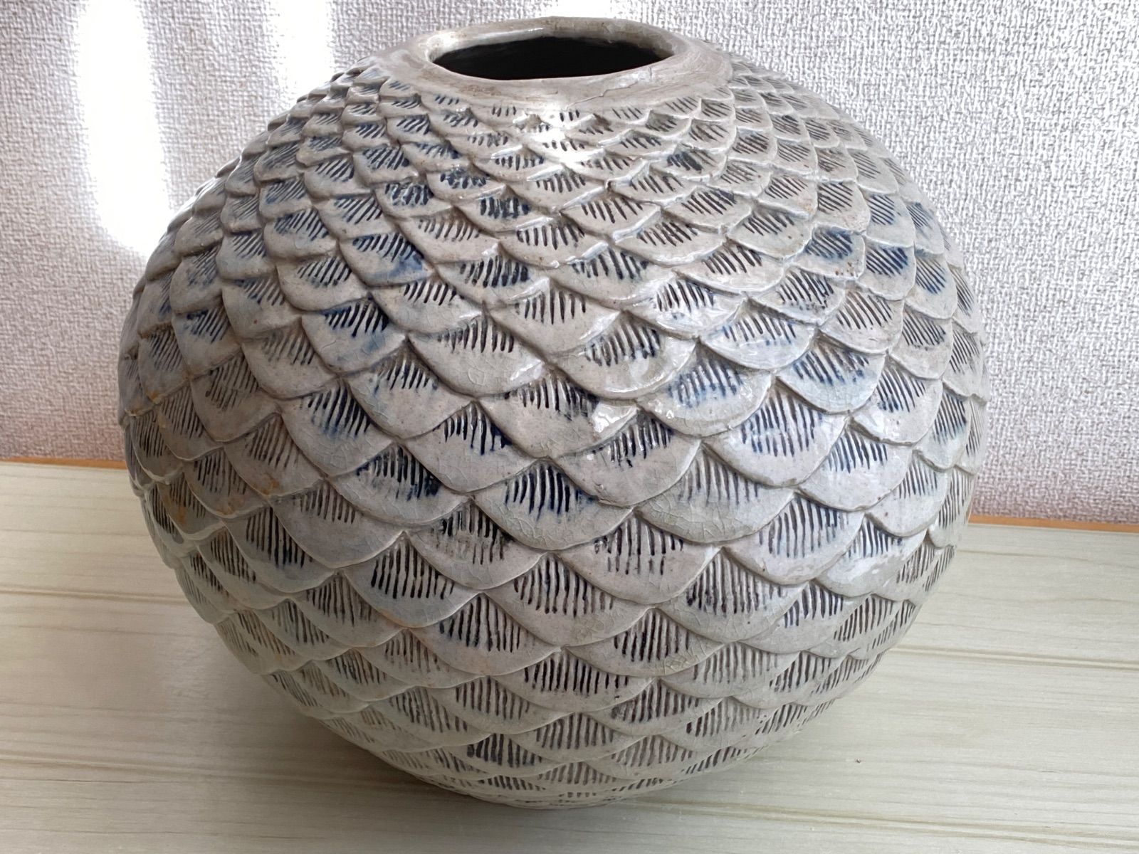 信楽焼 円形大型 陶器花器 同心円模様 未使用品
