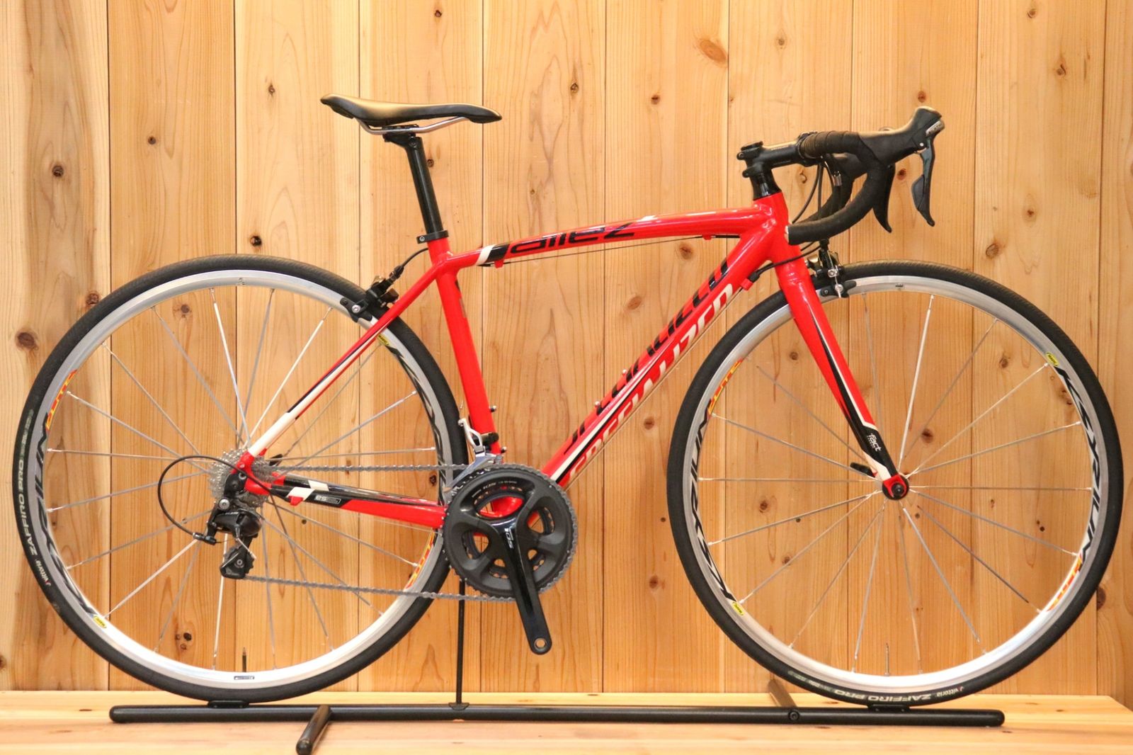 スペシャライズド　アレースポーツ2017年モデル　カラー白　サイズ52 SPECIALIZED 「スペシャライズド」 ALLEZ E5 ELITE 2017年モデル