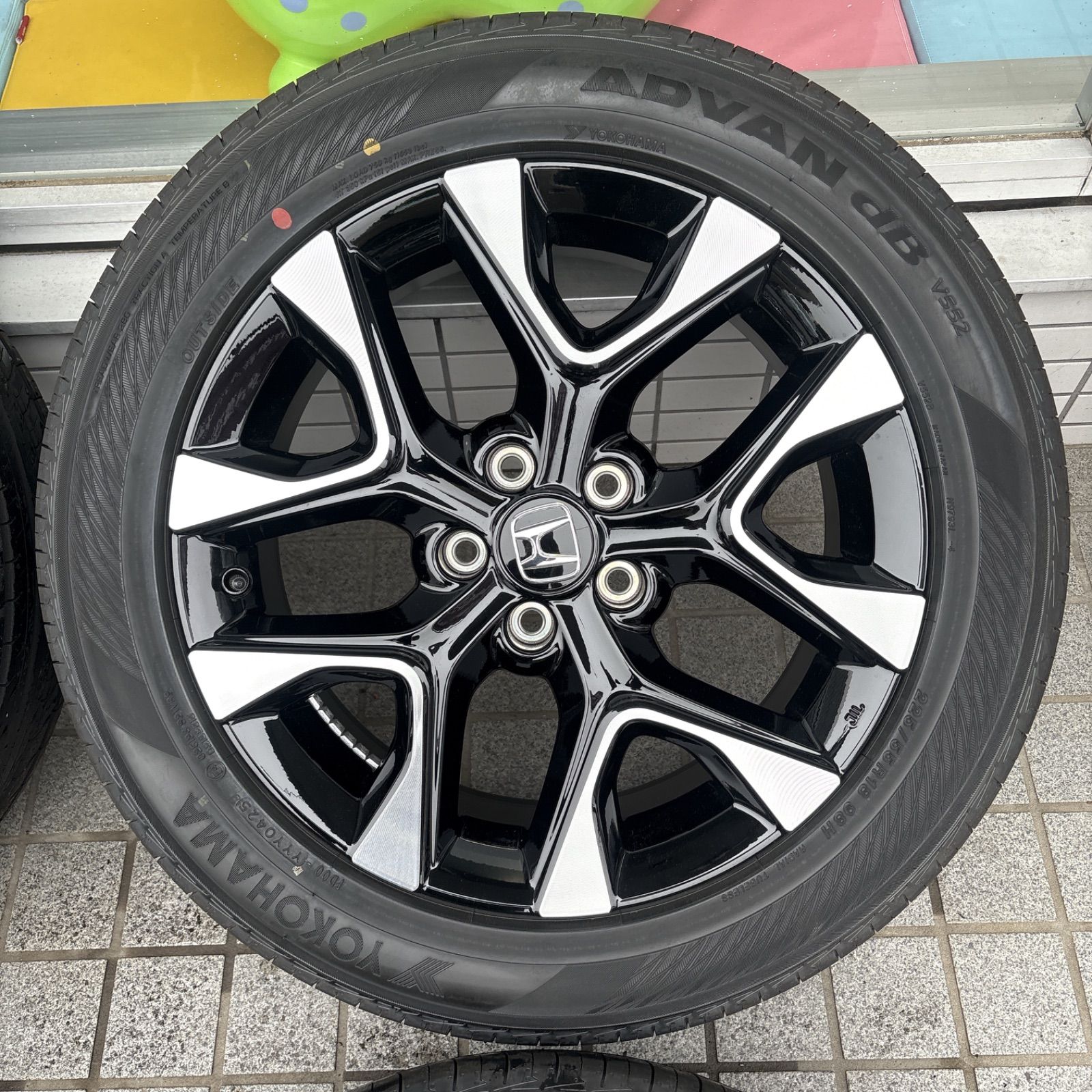 225|55r18