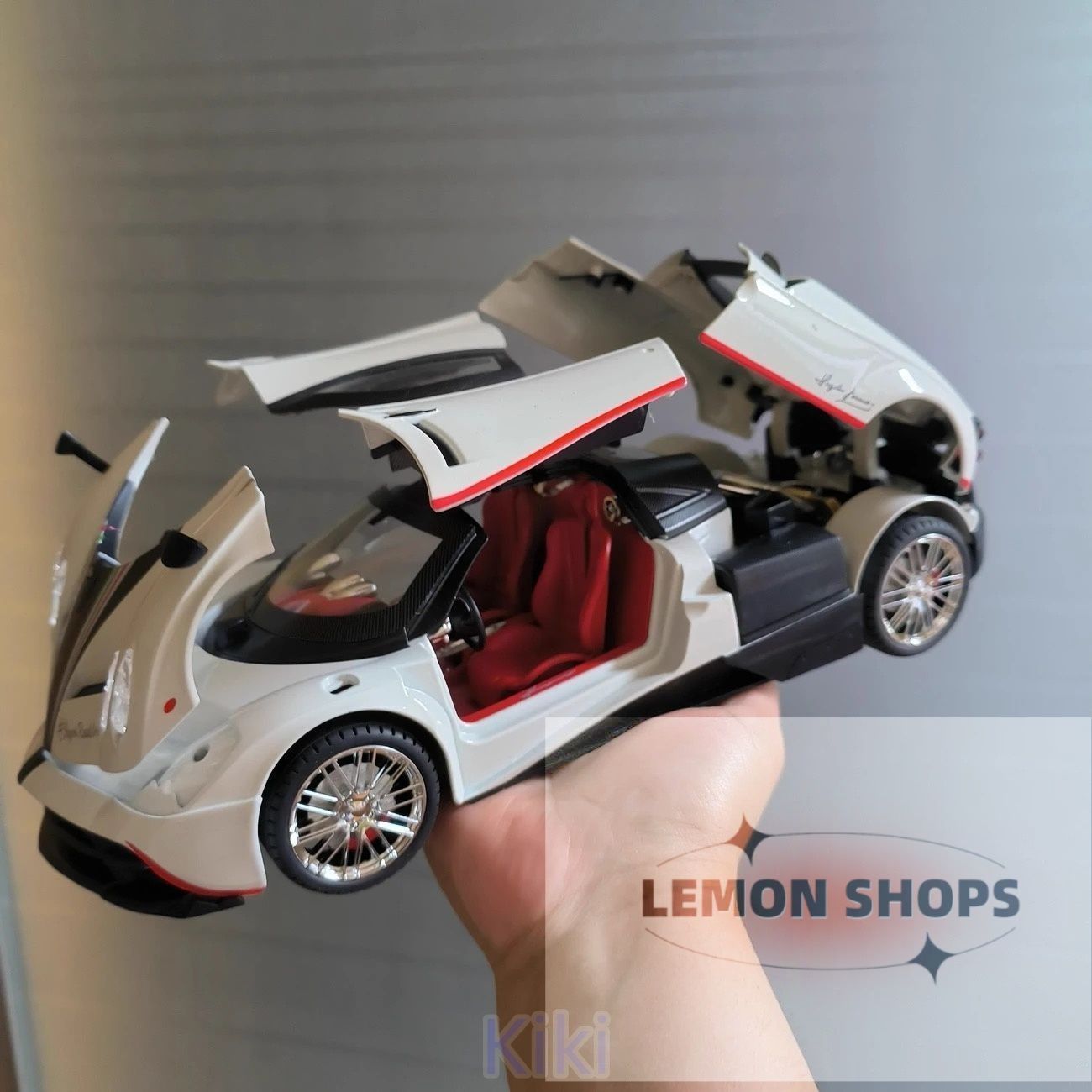白色 スポーツカー