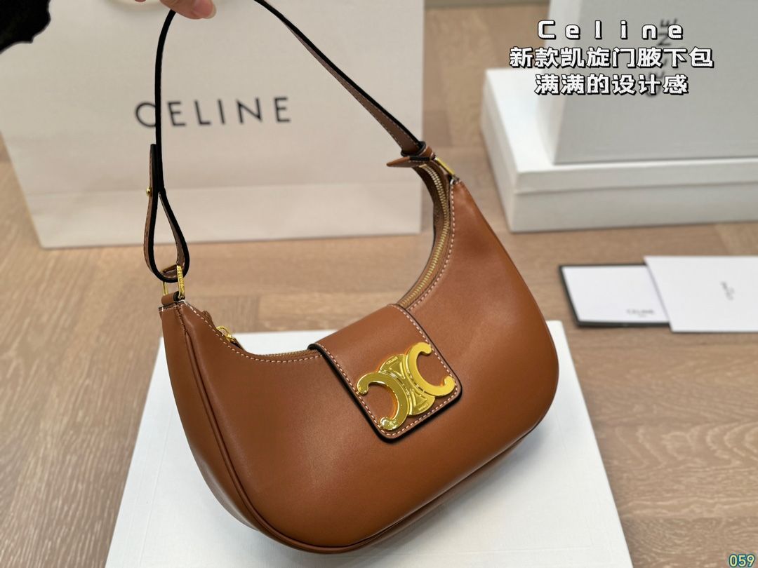 CELINE バッグ お好みのカラーを♡】CELINE ティーン トリオンフ バッグ