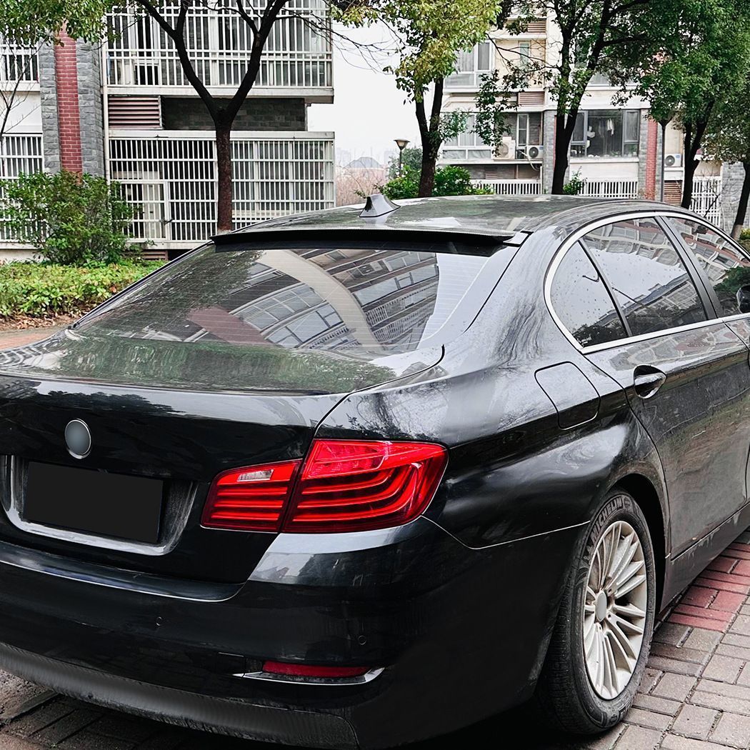 外装パーツ メンズ向け スポーツスタイル 通年対応 BMW 5シリーズ F10 2011-2017年 525i 530i トップウィング トランクスポイラー ABS製 ピアノブラック カーボン調LMQ62
