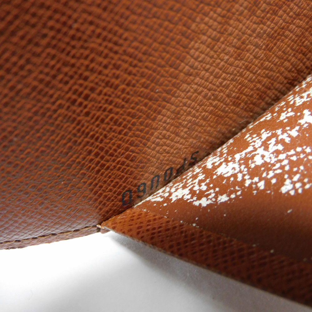 VUITTON ルイ