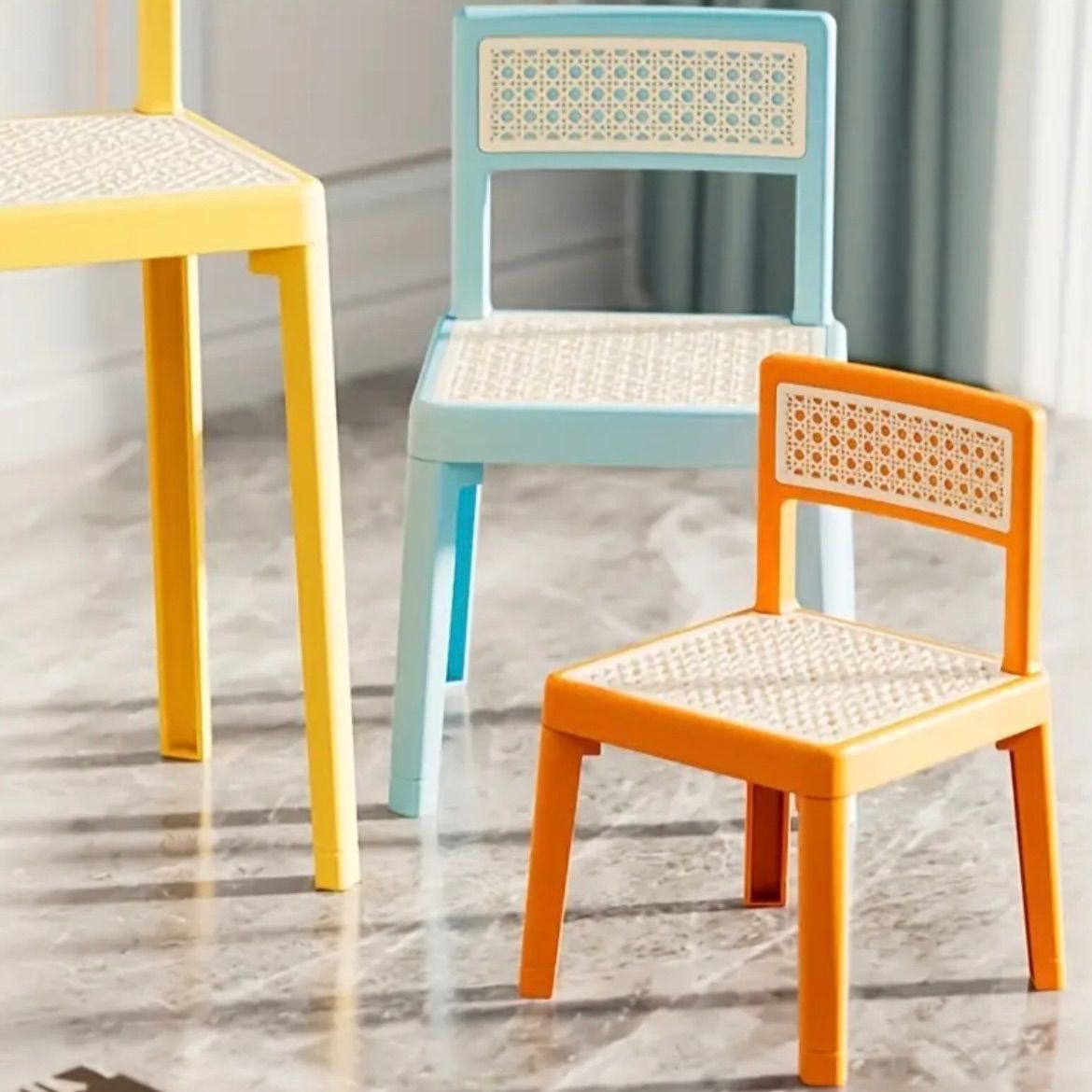 グレージュ新作】木製ダイニングチェア｜介護イスにも適したデザイン