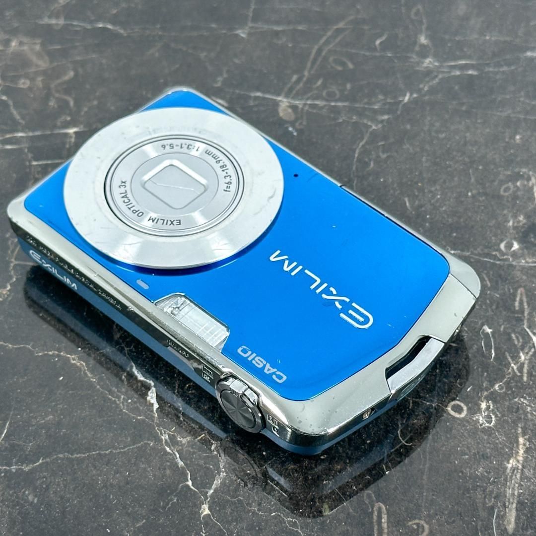海外ファッション通販。 CASIO EXILIM EX-Z1 ブルー コンパクトデジタルカメラ カシオ エクシリム デジカメ コンデジ カメラ 動作品 薄型 軽量モデル シンプル操作 おしゃれカラー レトロデジカメ カラー 【超歓迎された!】