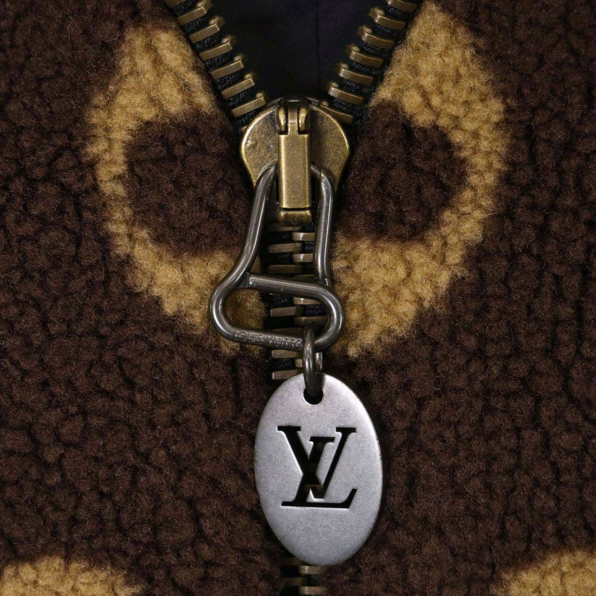 ルイヴィトン モノグラム ボア 切替 ジップアップ パーカー レディース ブラウン LOUIS VUITTON【中古】 【アパレル・小物】