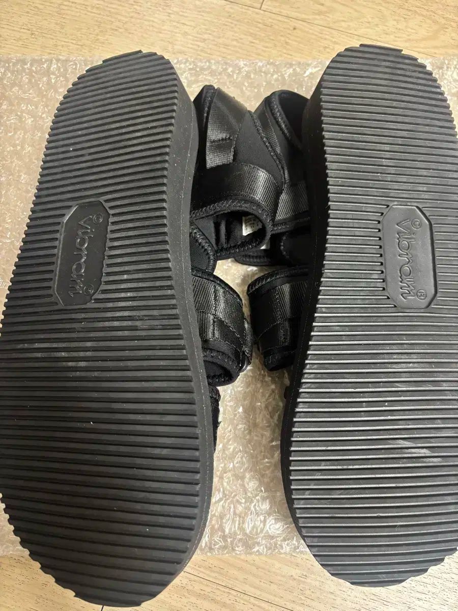 サンダル ブラック