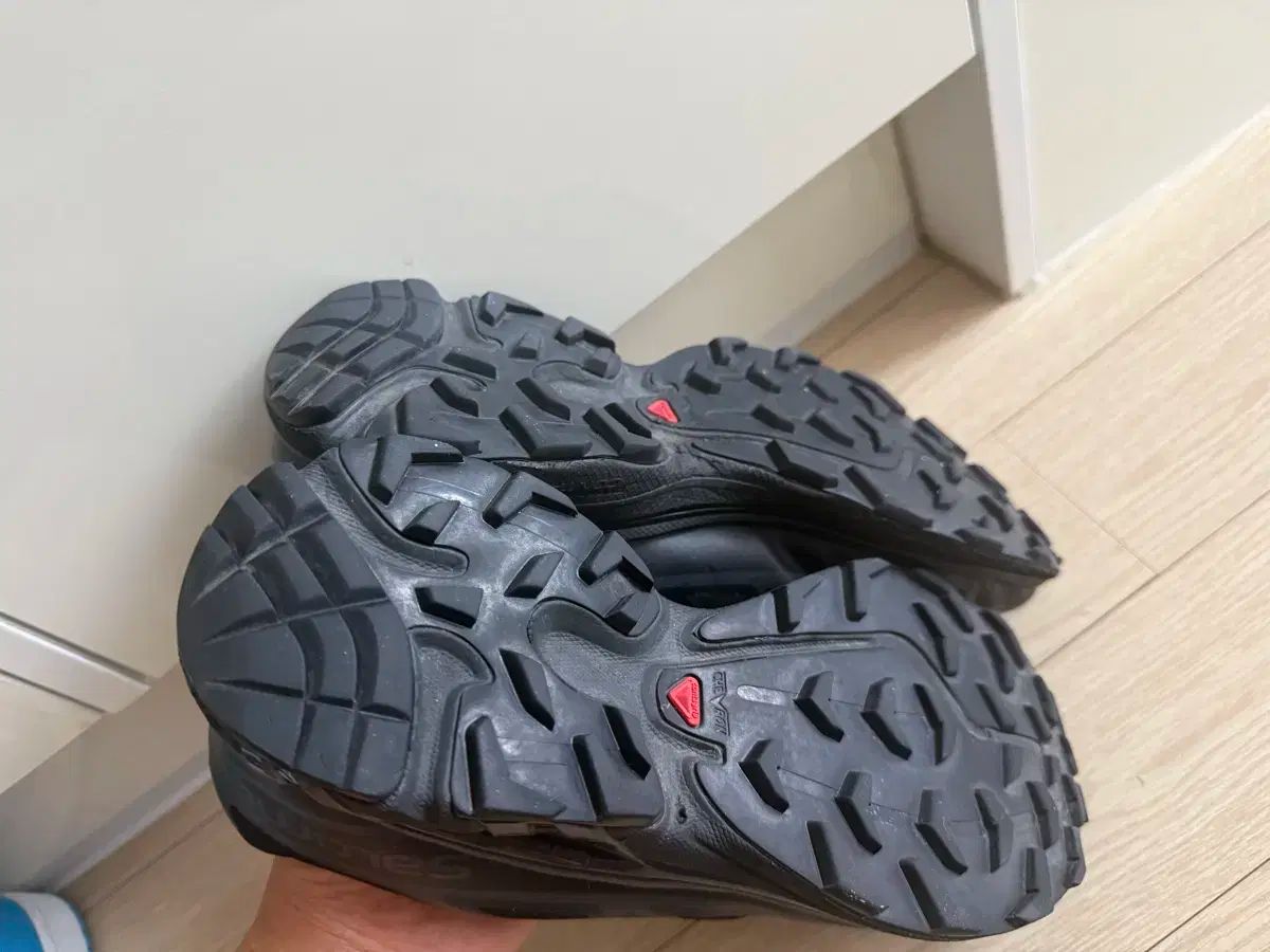 SALOMON サロモン xt ー 6 クリーム 証明 WWW_USTAUSTRALIA_COM_AU