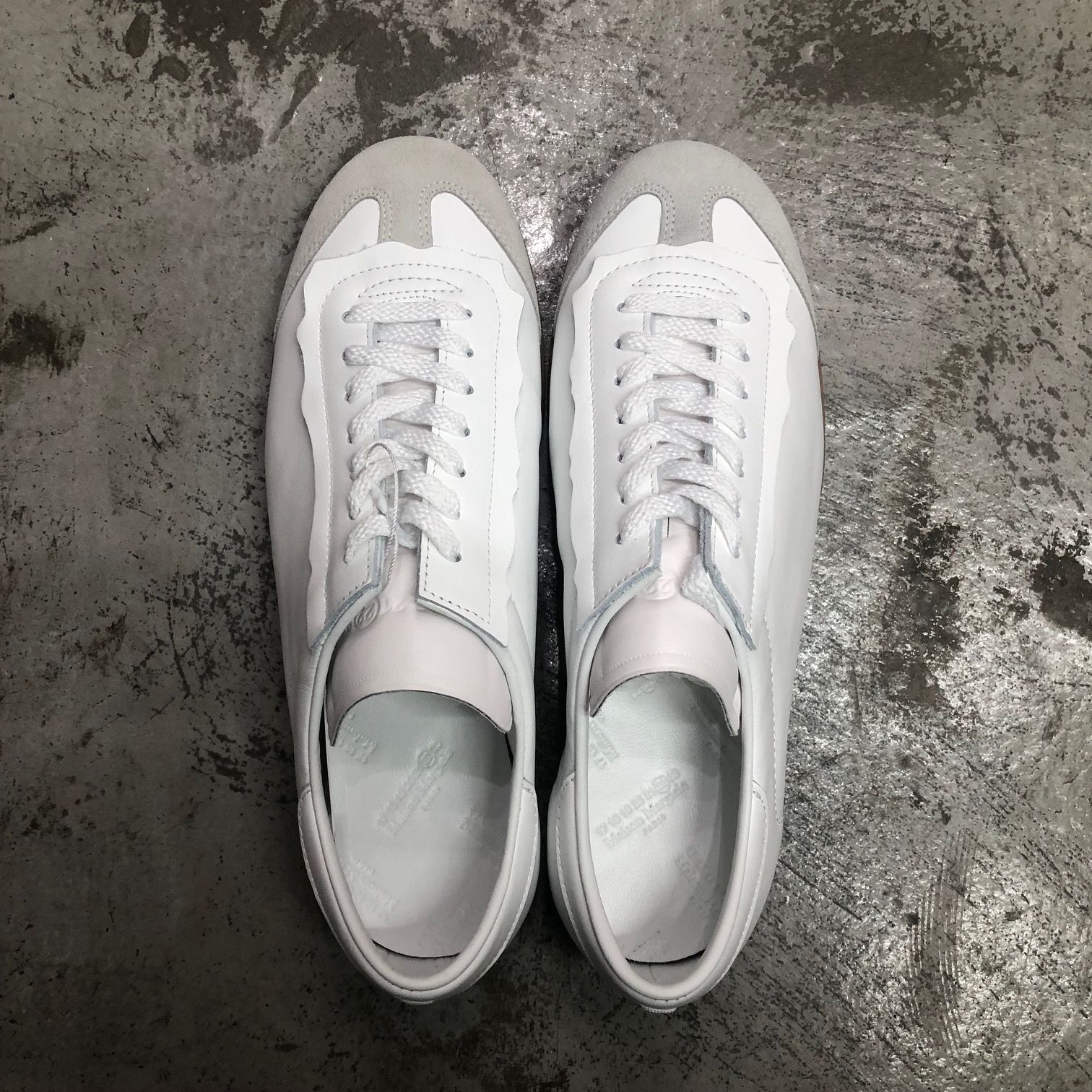 新品 国内正規 Maison Margiela 23SS FEATHER LIGHT S57WS0465 レザー 