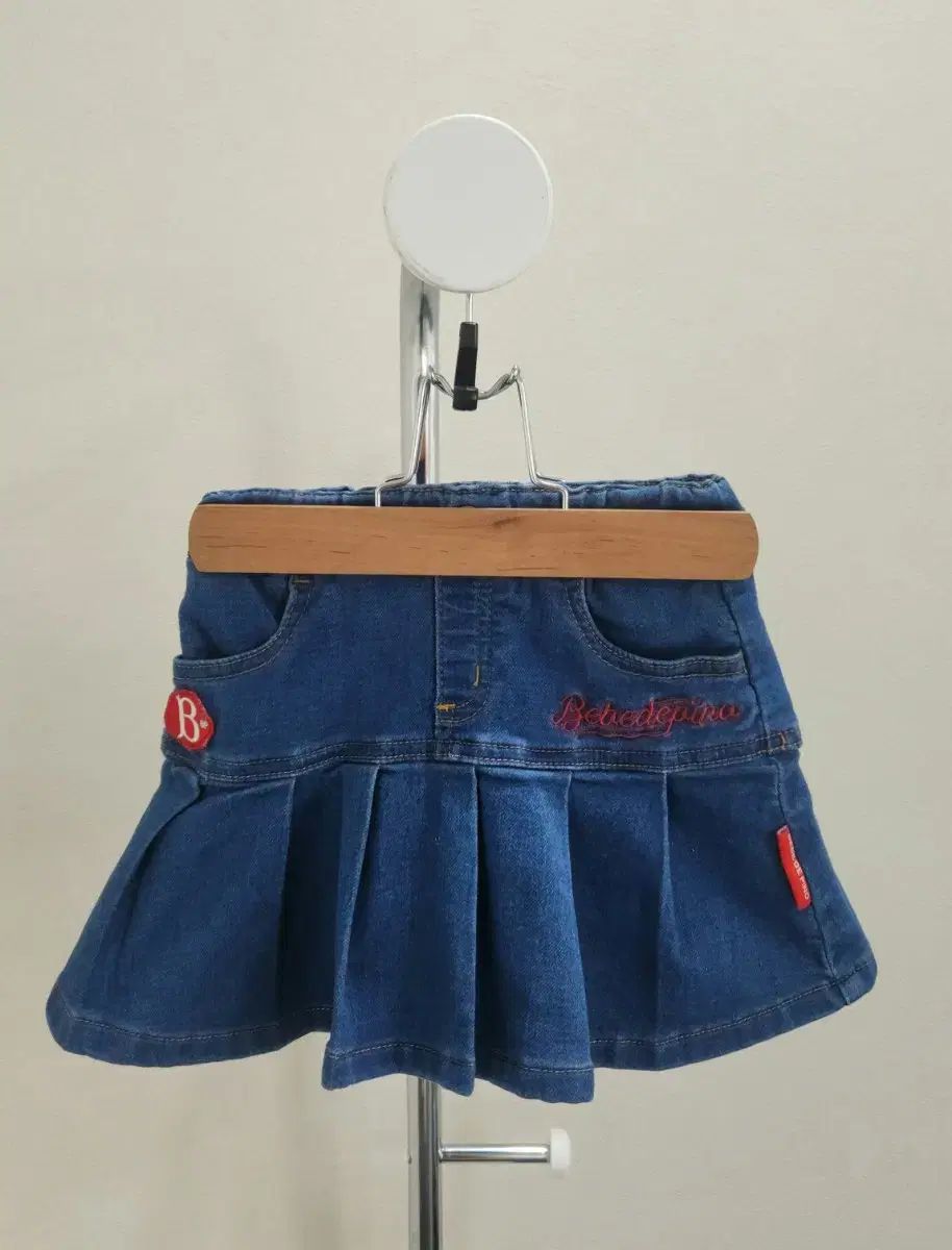 新品 ハードカバー付 Beksiski アート作品集 全5巻セット 輸入