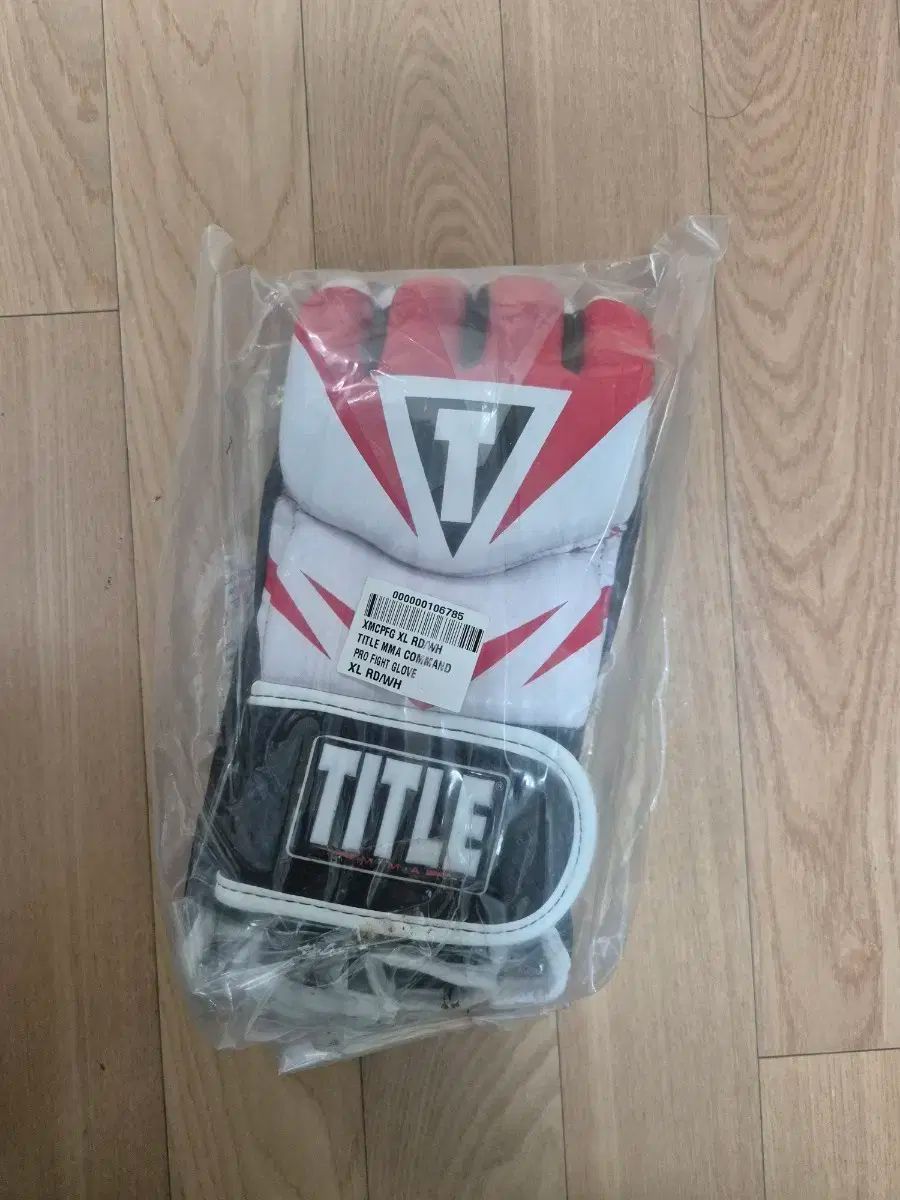 【激安セール！】 タイトリスト MMA コマンド プロ ファイト グローブ 超最新作！