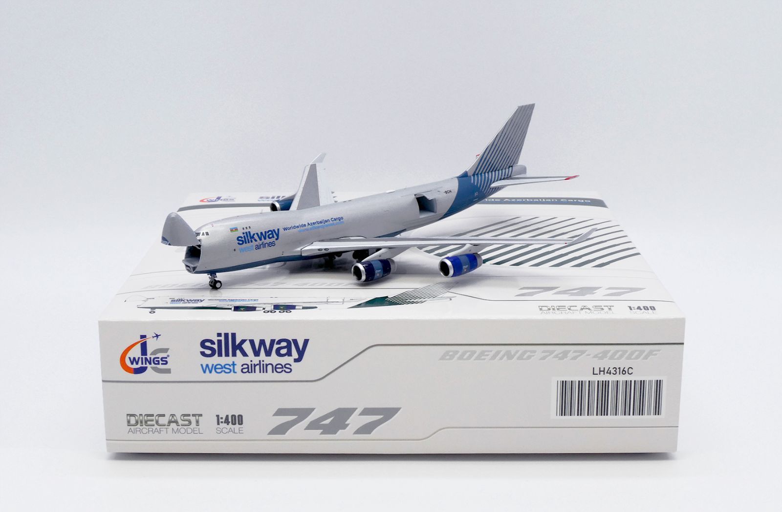航空機・ヘリコプター silkway west 1/400 B747-400F 4K-BCH Silk Way