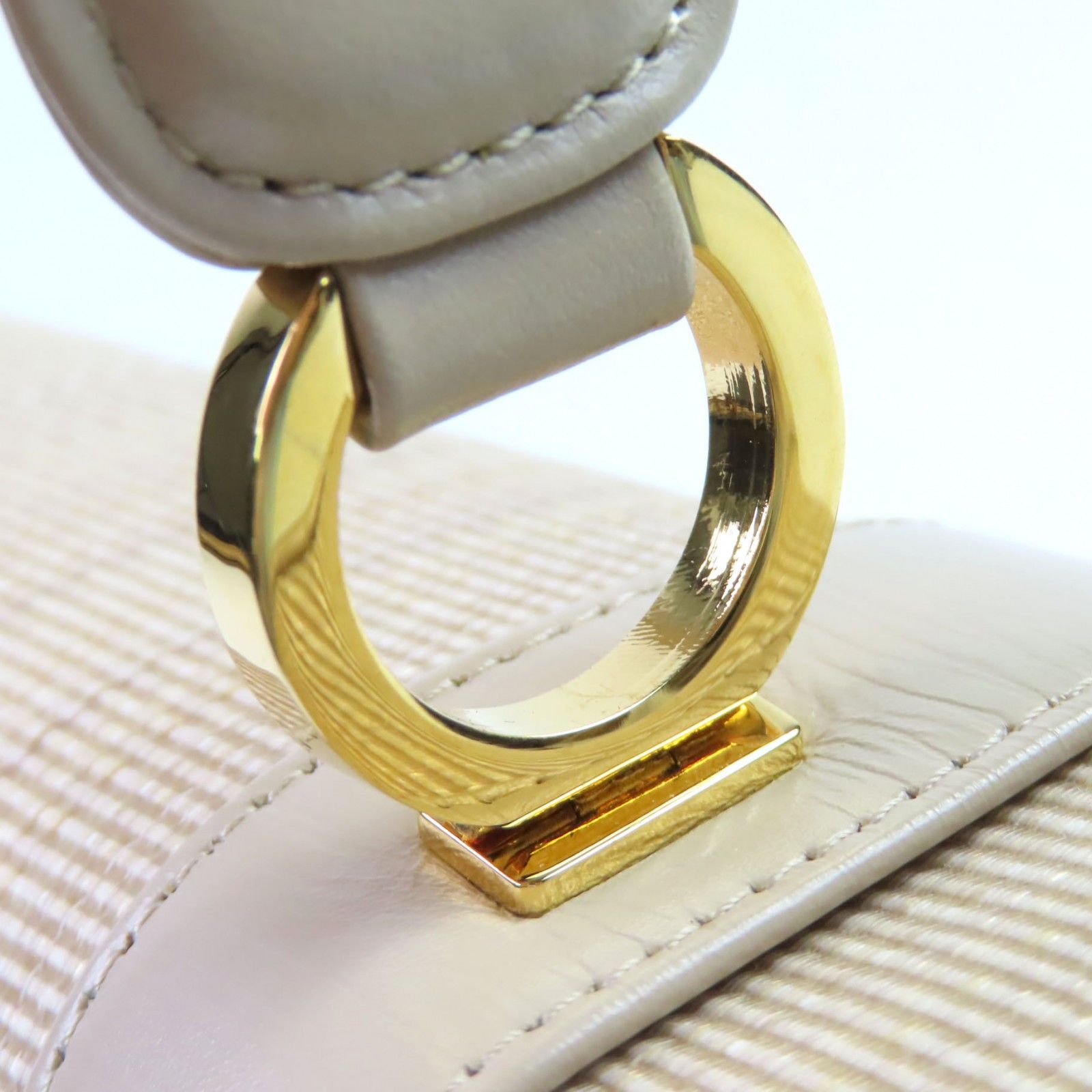 極美品◇COMTESSE コンテス ロゴ入りターンロック付 レザー使い ホース