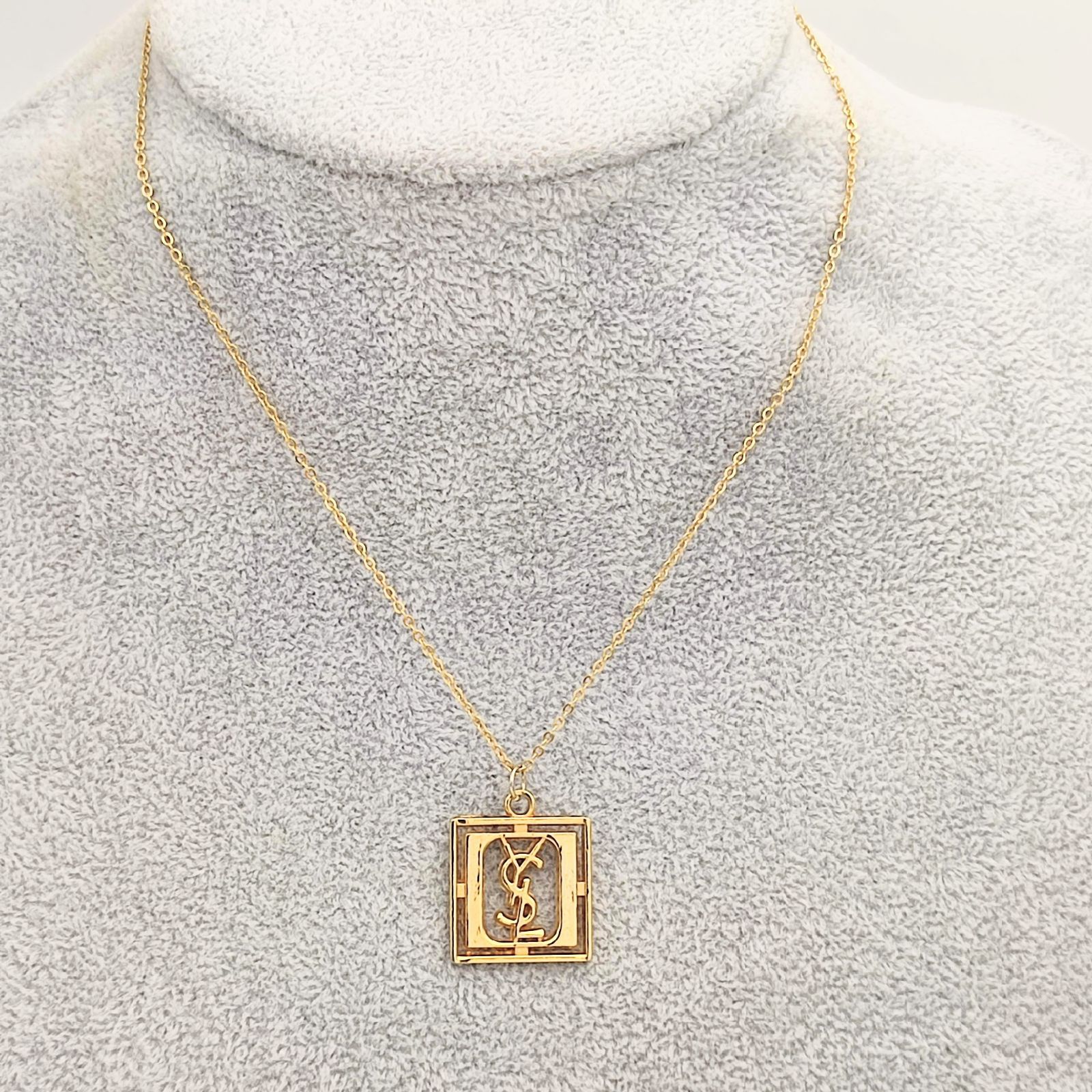 イヴサンローラン YSL スクエアロゴネックレス ゴールド SIROKUMA-CORPORATION_COM
