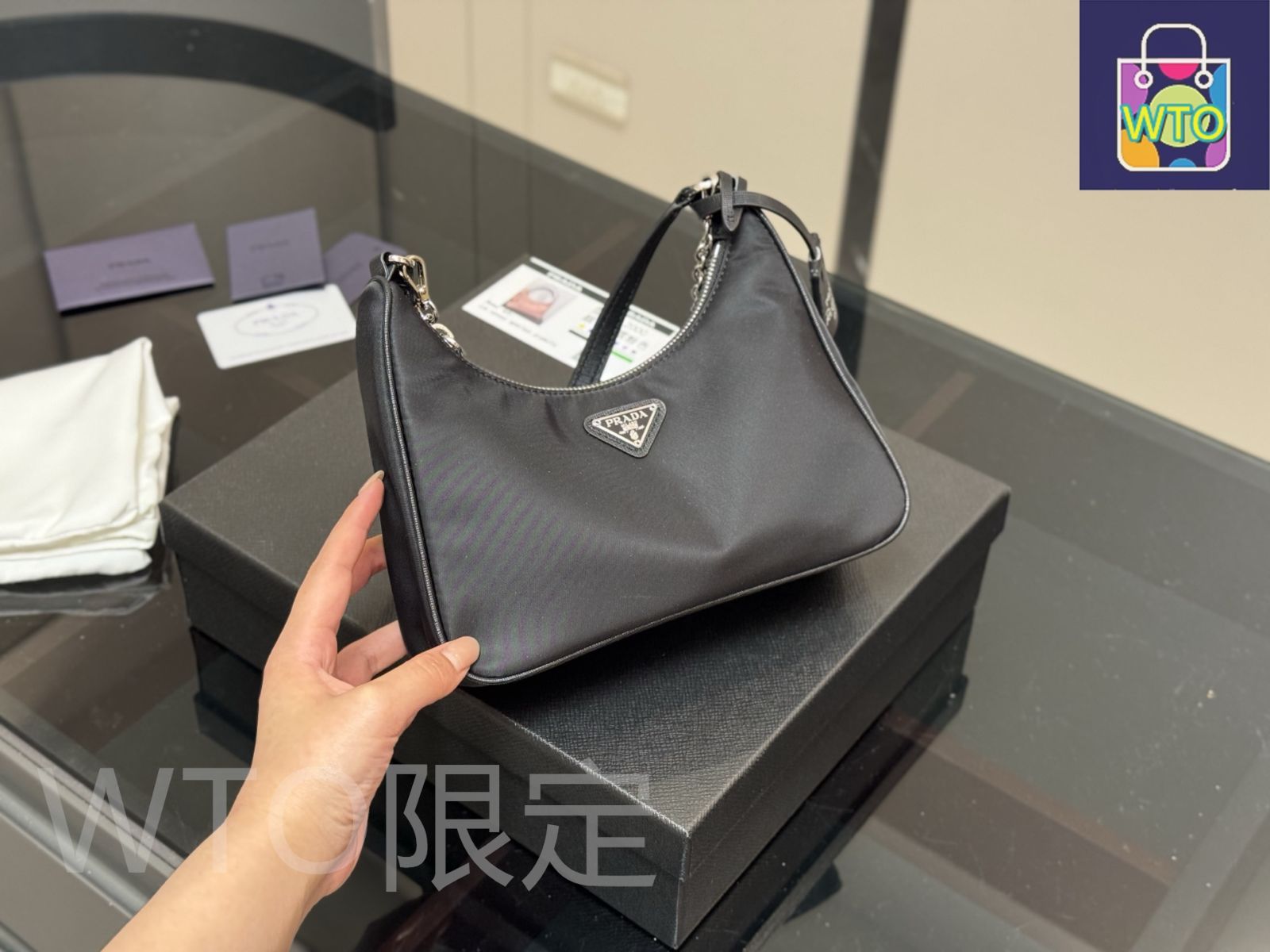 2025年1月購入 プラダ Re-Nylon ショルダーバッグ 1BC167 2025年1月購入 プラダ Re-Nylon ショルダーバッグ 1BC167