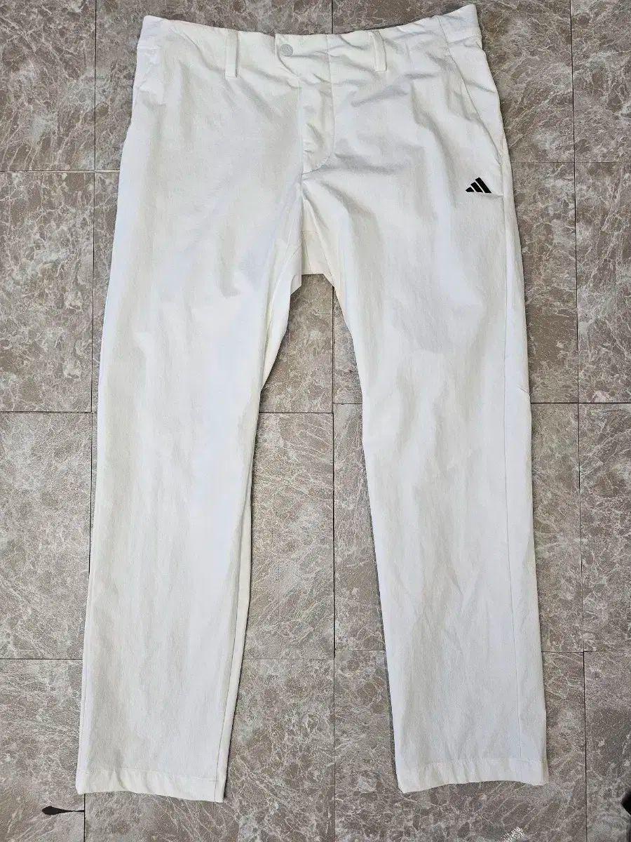 アディダス ホワイト メンズ ゴルフパンツ 86