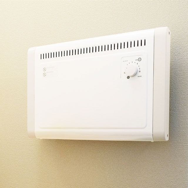 スリーアップ 超薄型 パネルセラミックヒーター CH-AZ0697WH スリー