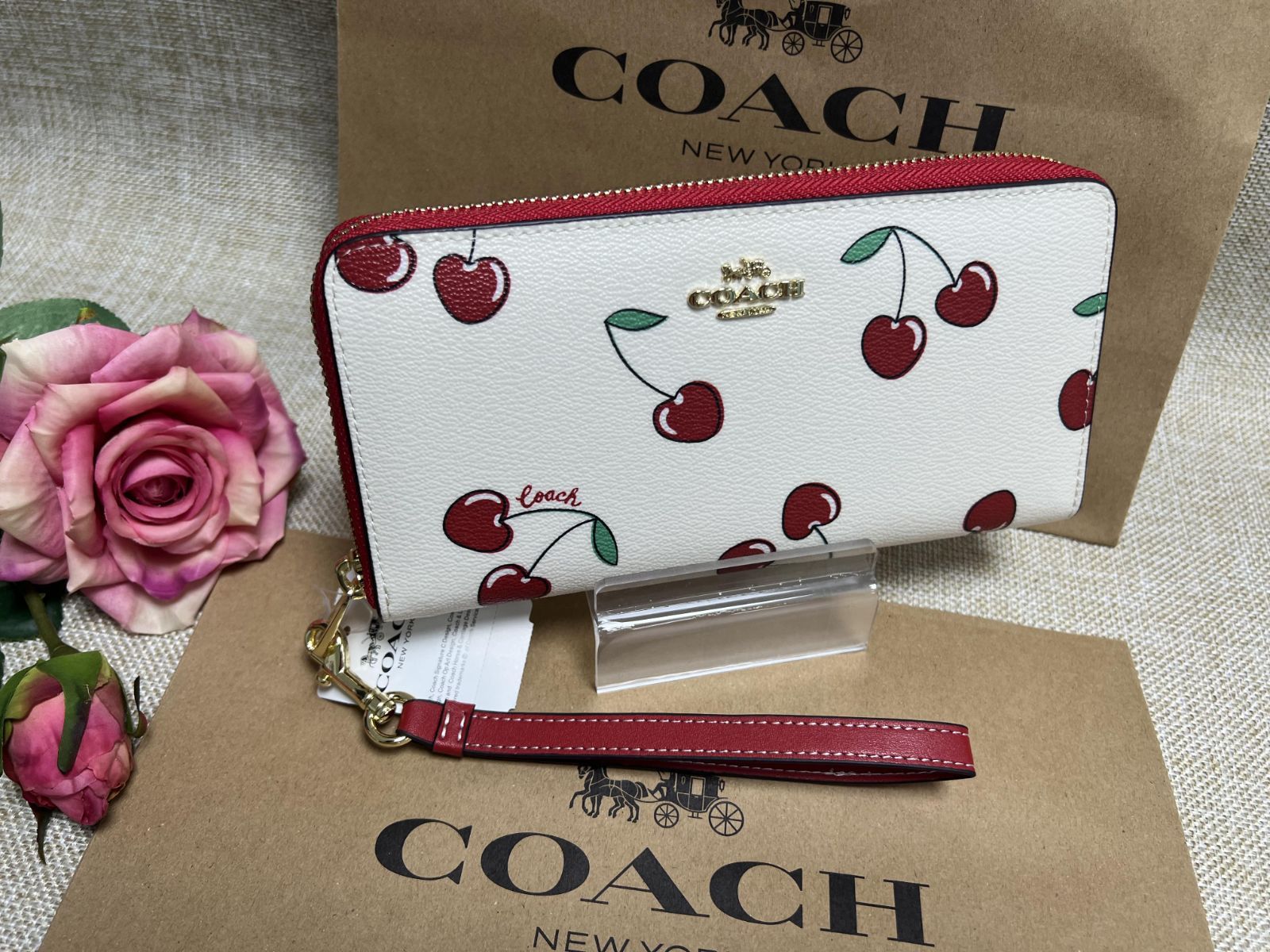 【COACH】ロングジップ アラウンドウォレット　長財布 チェリー プリント