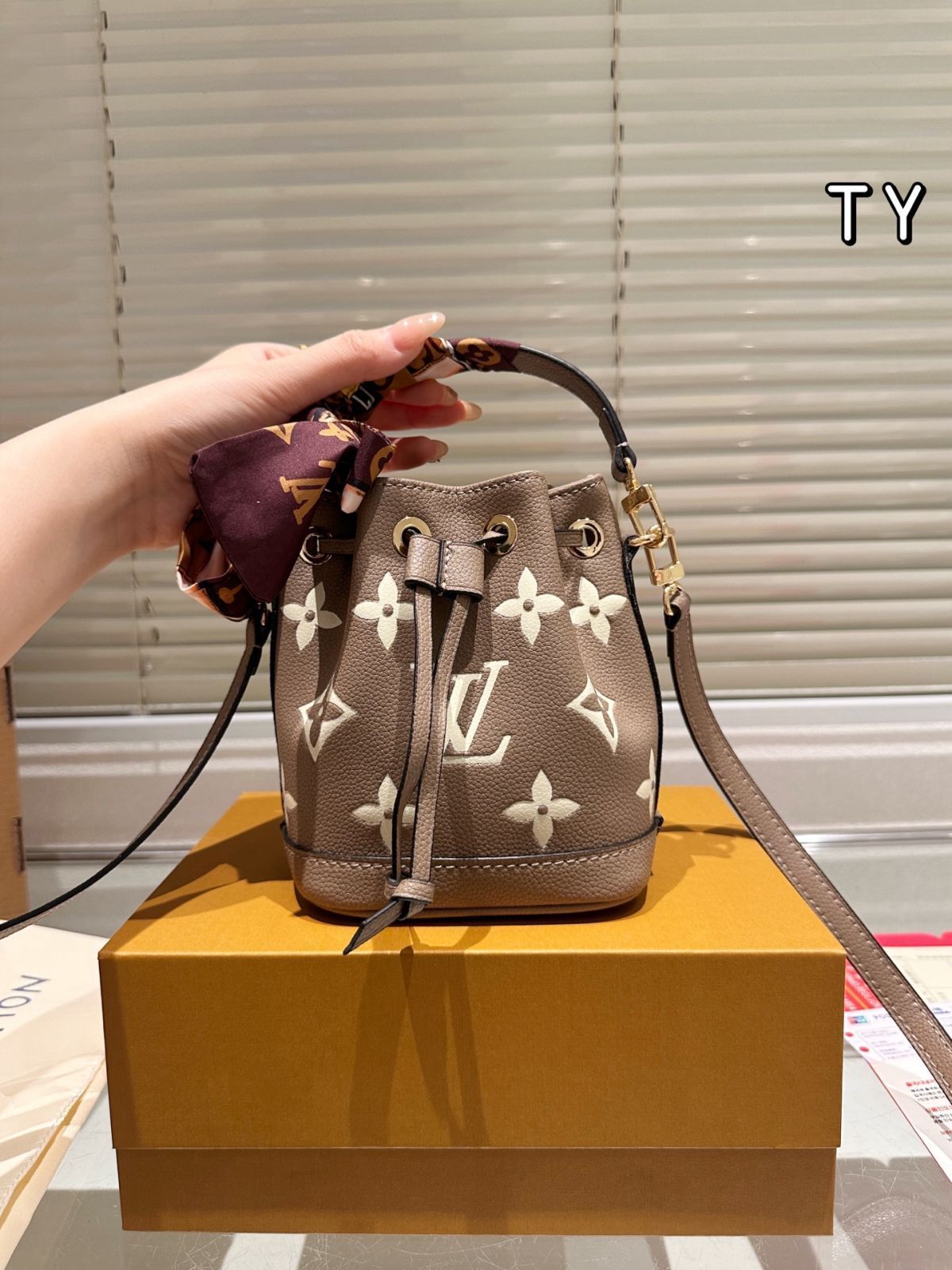 今日特価】LV Nano No? ルイヴィトンナノノエ バケットバッグ