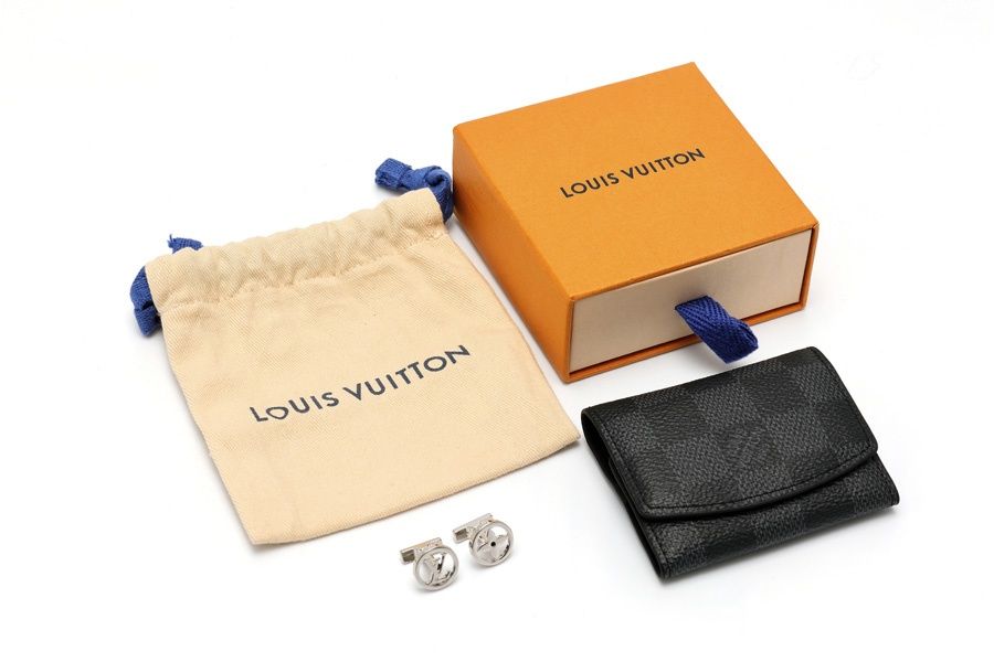 ルイ ヴィトン LOUIS VUITTON LVロゴ カフス. 楽天市場】ルイヴィトン LOUIS VUITTON カフリンク モノグラム