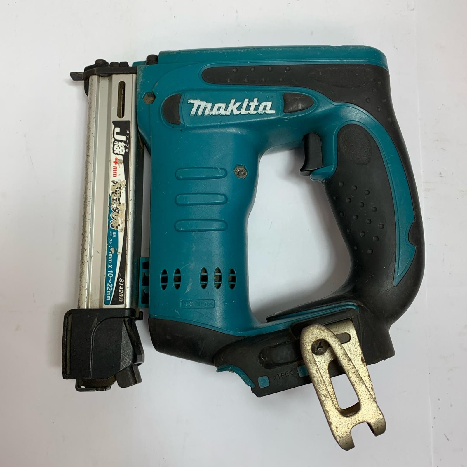 ♭♭MAKITA マキタ 14.4v 充電式タッカ 本体のみ ST420D - メルカリ