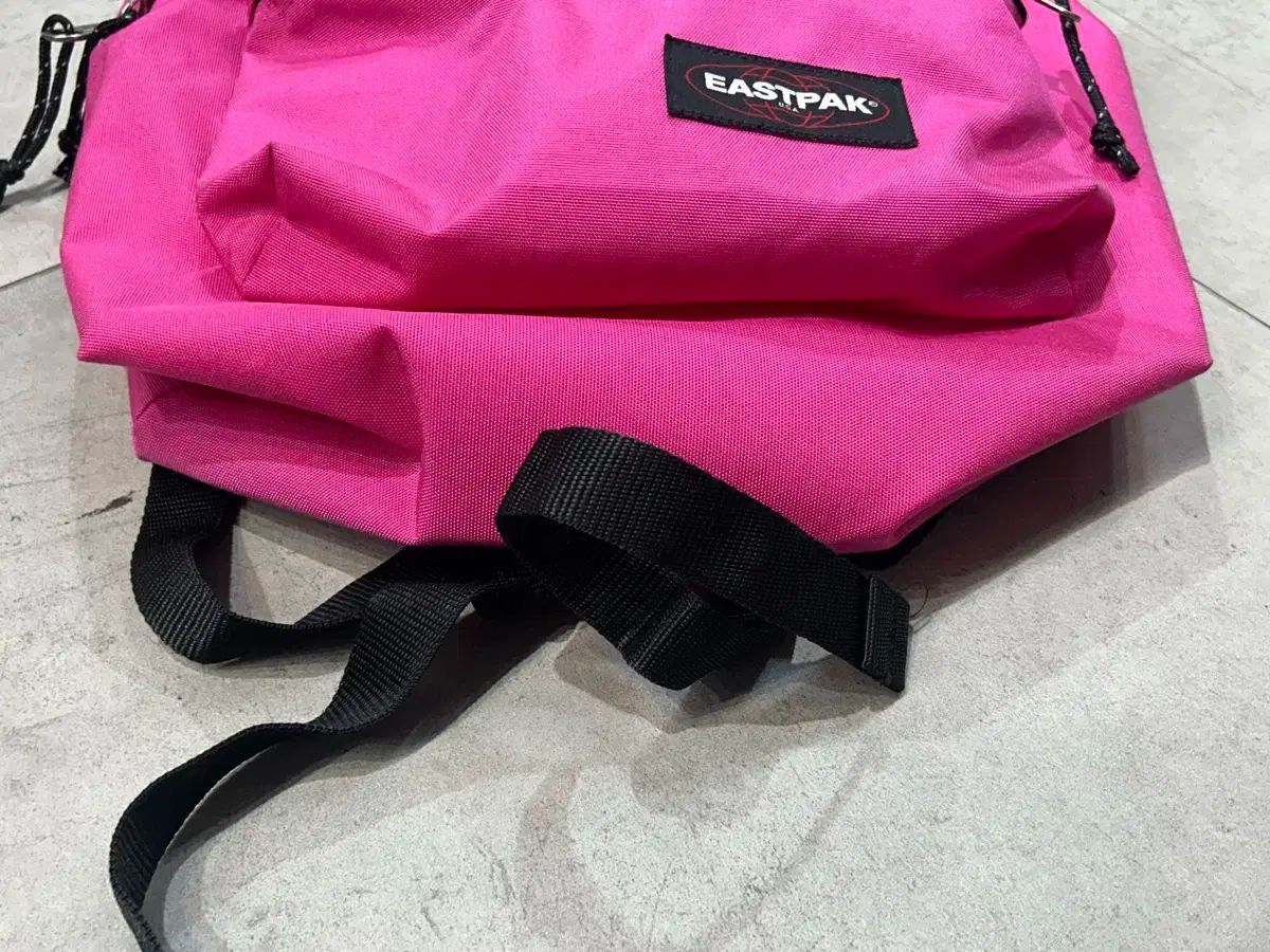 EASTPAK ピンク バックパック 希少】EASTPAK バックパック ピンク