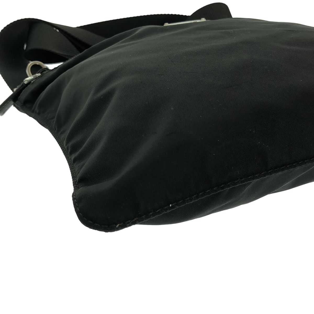 ショルダーバッグ ブラック