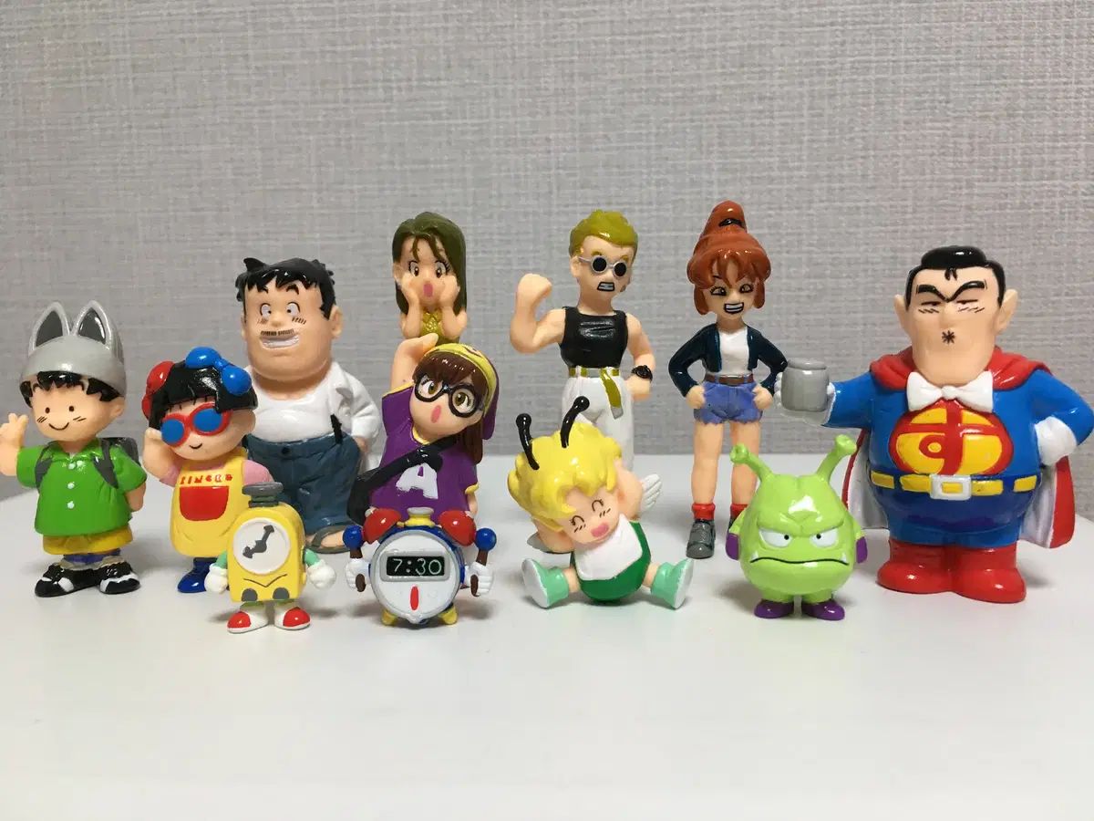 BANDAI(バンダイ) ドクター・スランプ フィギュア 12 種 割引 dr