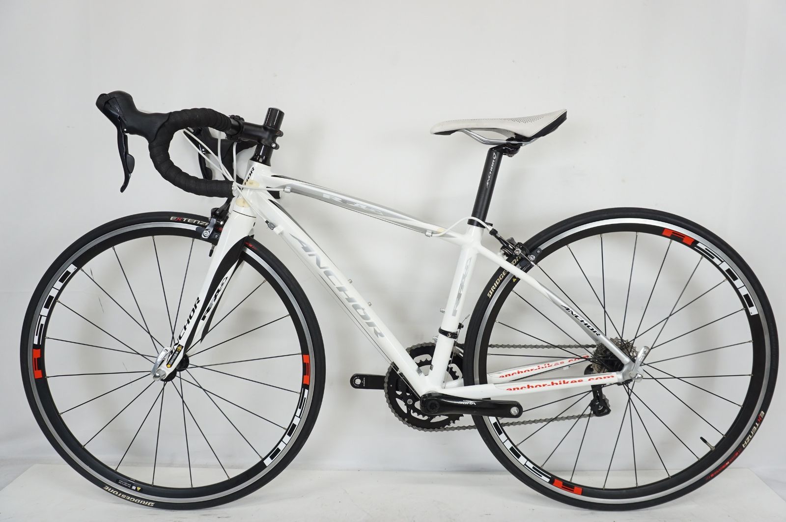 超美品！2013年モデルANCHOR RFA5 ロードバイク たっく ANCHOR 「アンカー」 RFA5 SPORT 2013年モデル ロードバイク