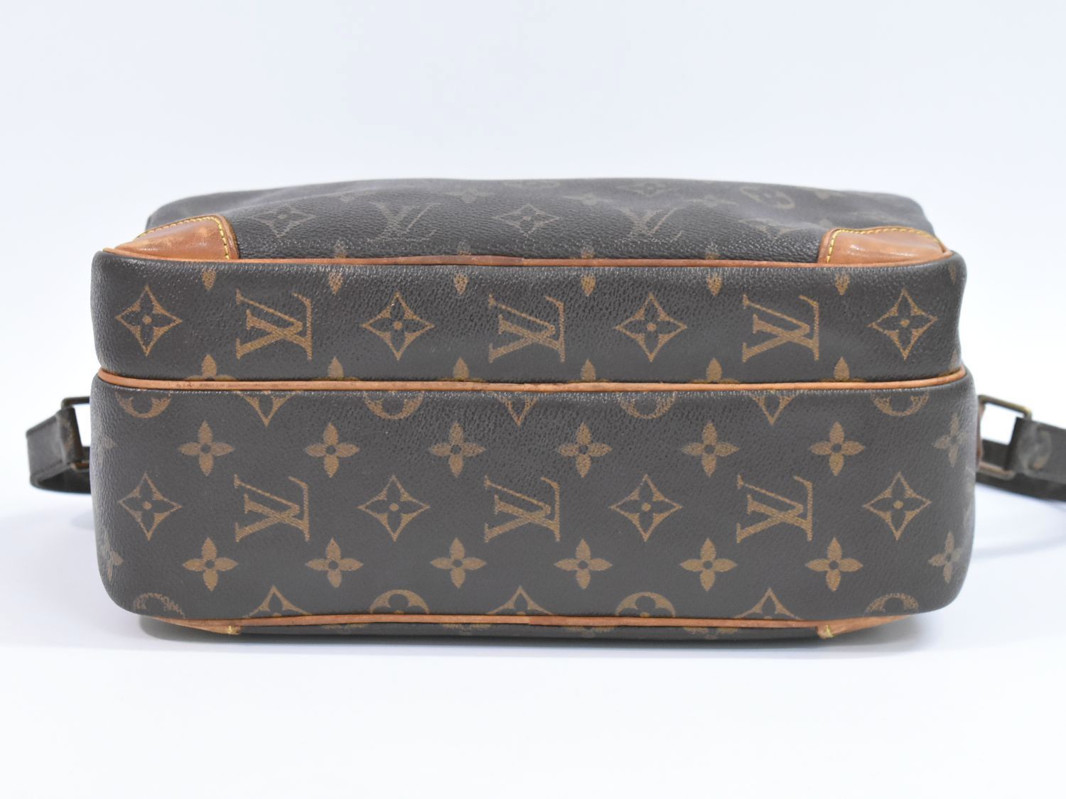 本物 ルイヴィトン LOUIS VUITTON LV ナイル モノグラム ショルダーバッグ ポシェット ブラウン M45244 Nile ビトン バッグ  ジェンダーフリー ジェンダーレス 中古 【フォロー割】 - メルカリ