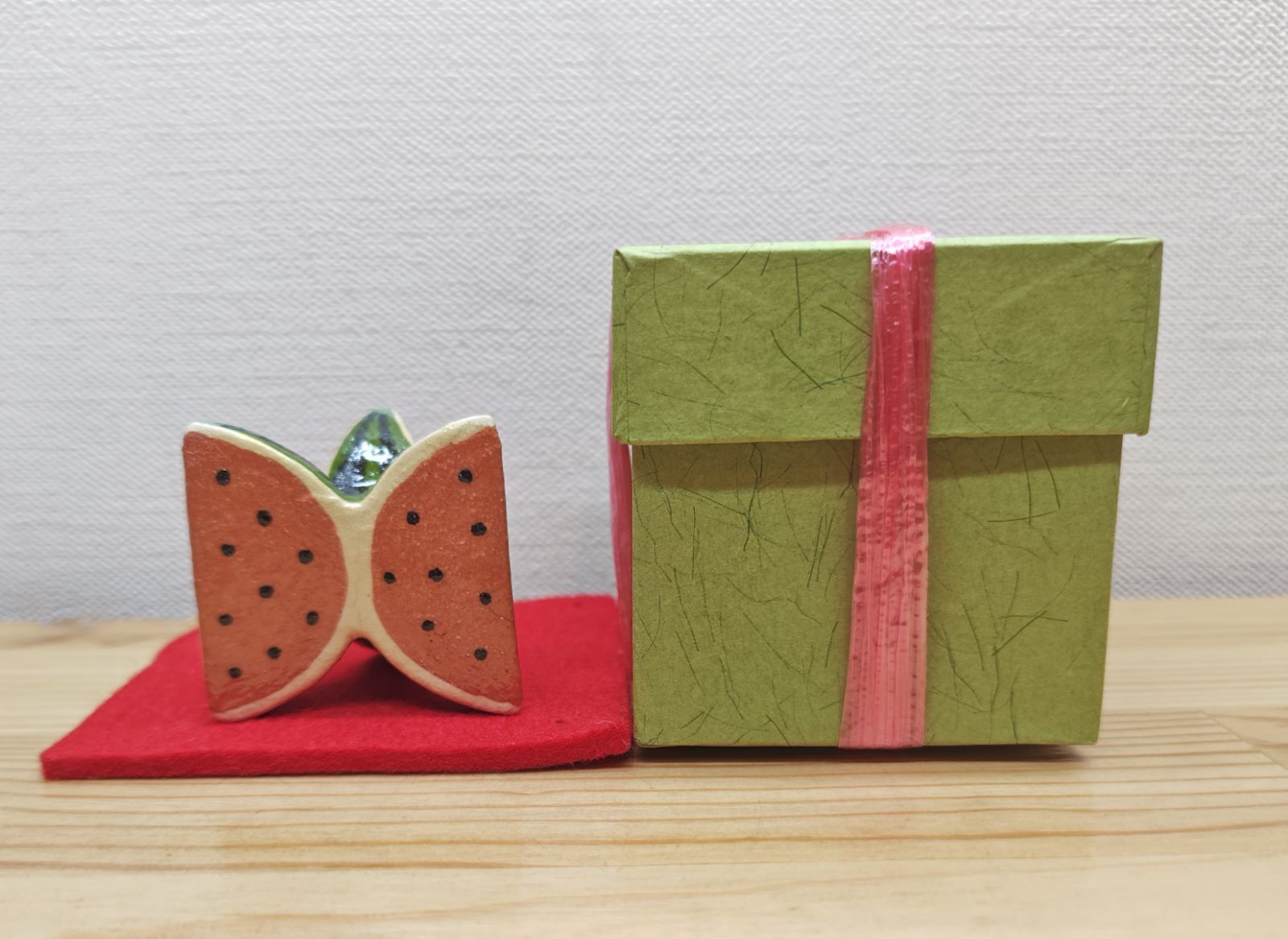 逢絢亭・新品】茶道具 蓋置 楽焼 スイカの形 吉村楽入 紙箱入り - メルカリ