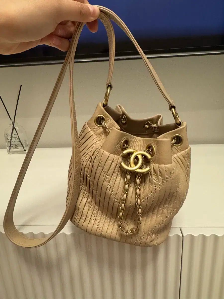 Chanel シャネル ドローストリングバッグ 巾着 クロスバッグ
