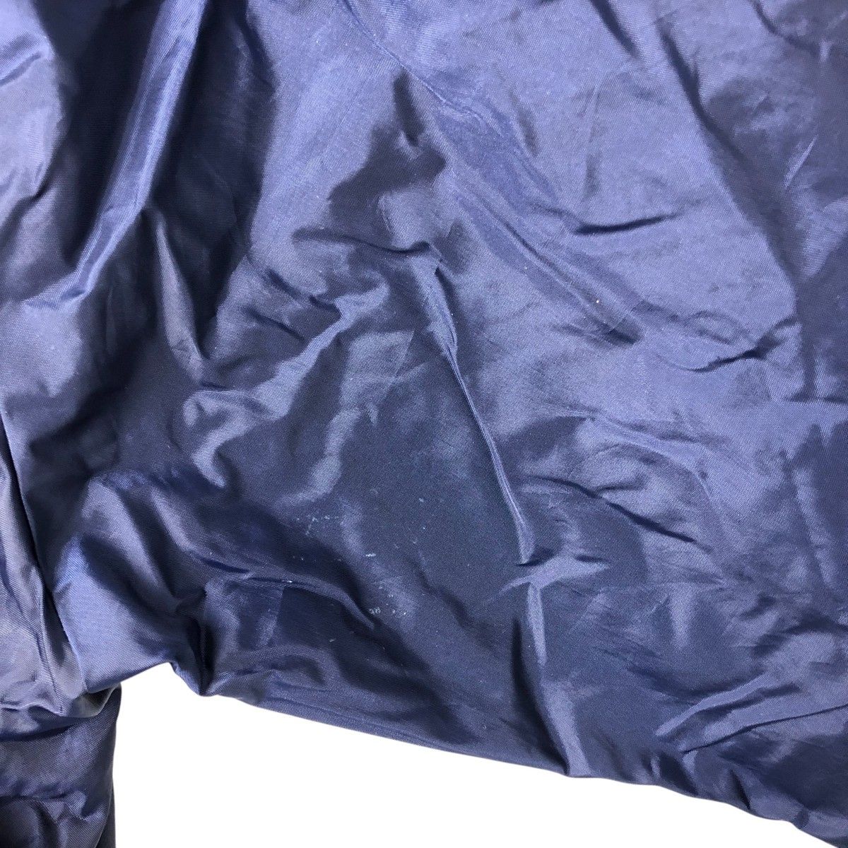 バックロゴ