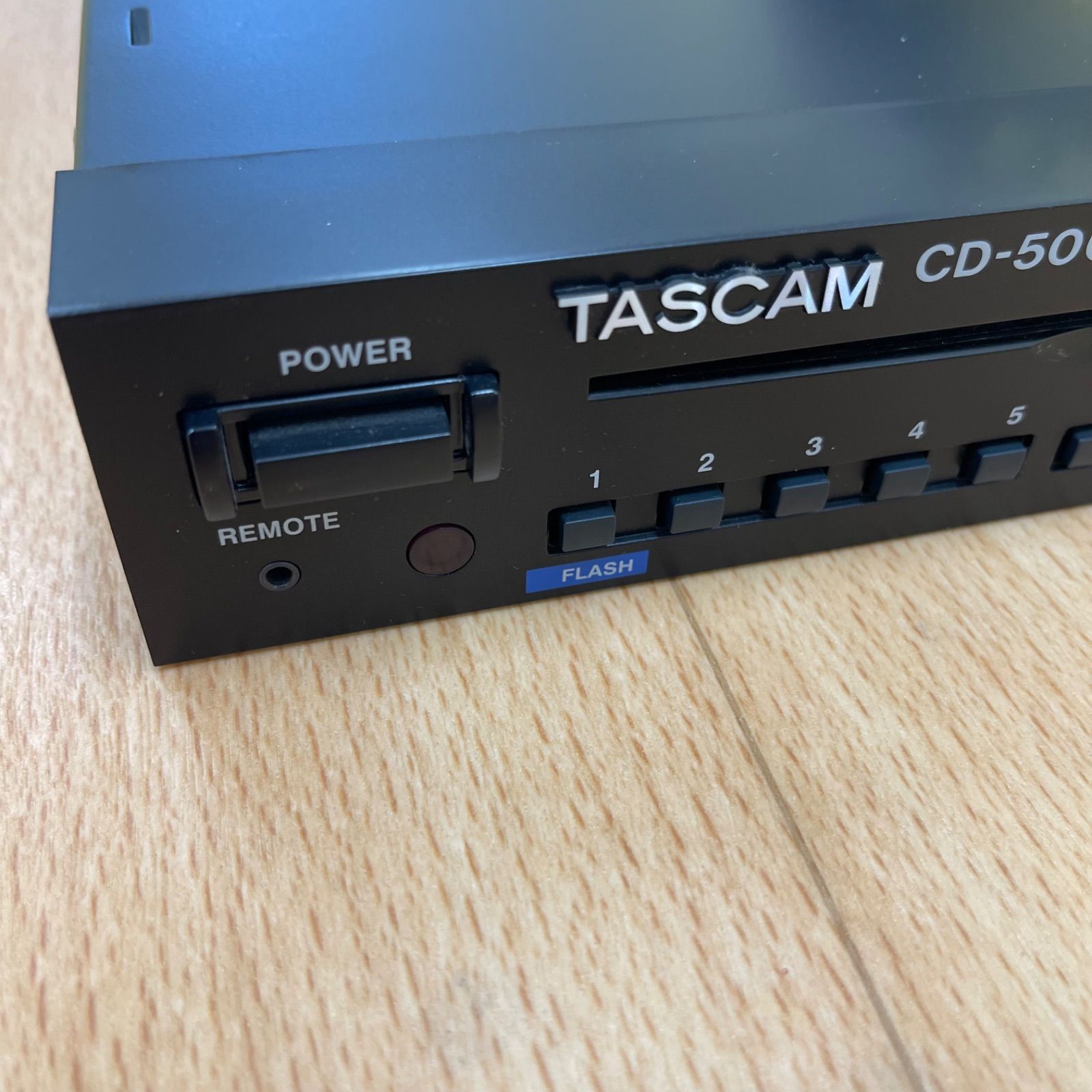 TASCAM CDプレーヤー 業務用1U CD-500 | JOYERIAONLINE.COM