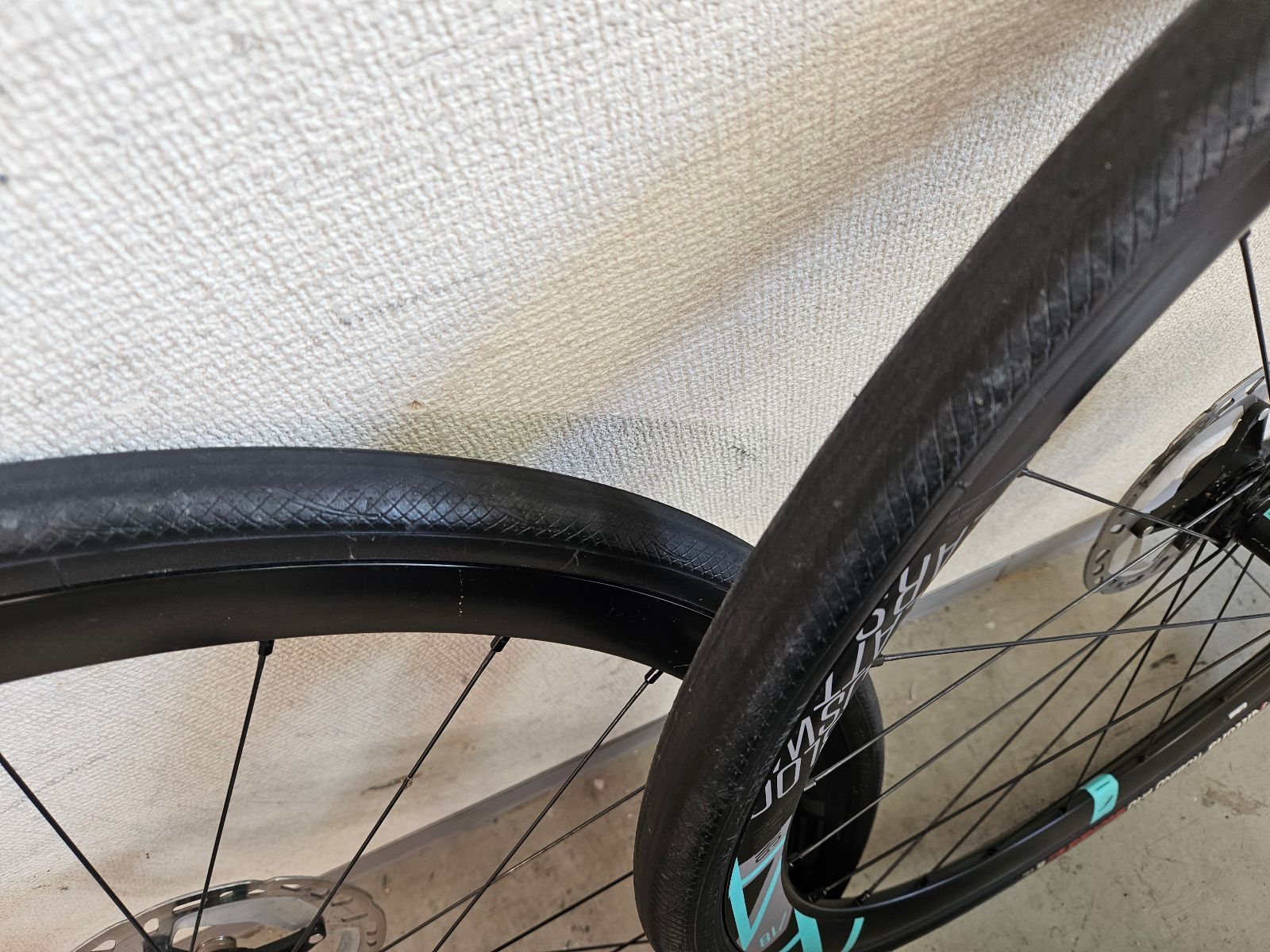 □ FULCRUM RACING 400 CL DISC 622×17c フルクラム レーシング □ FULCRUM RACING 400 CL DISC 622×17c フルクラム レーシング