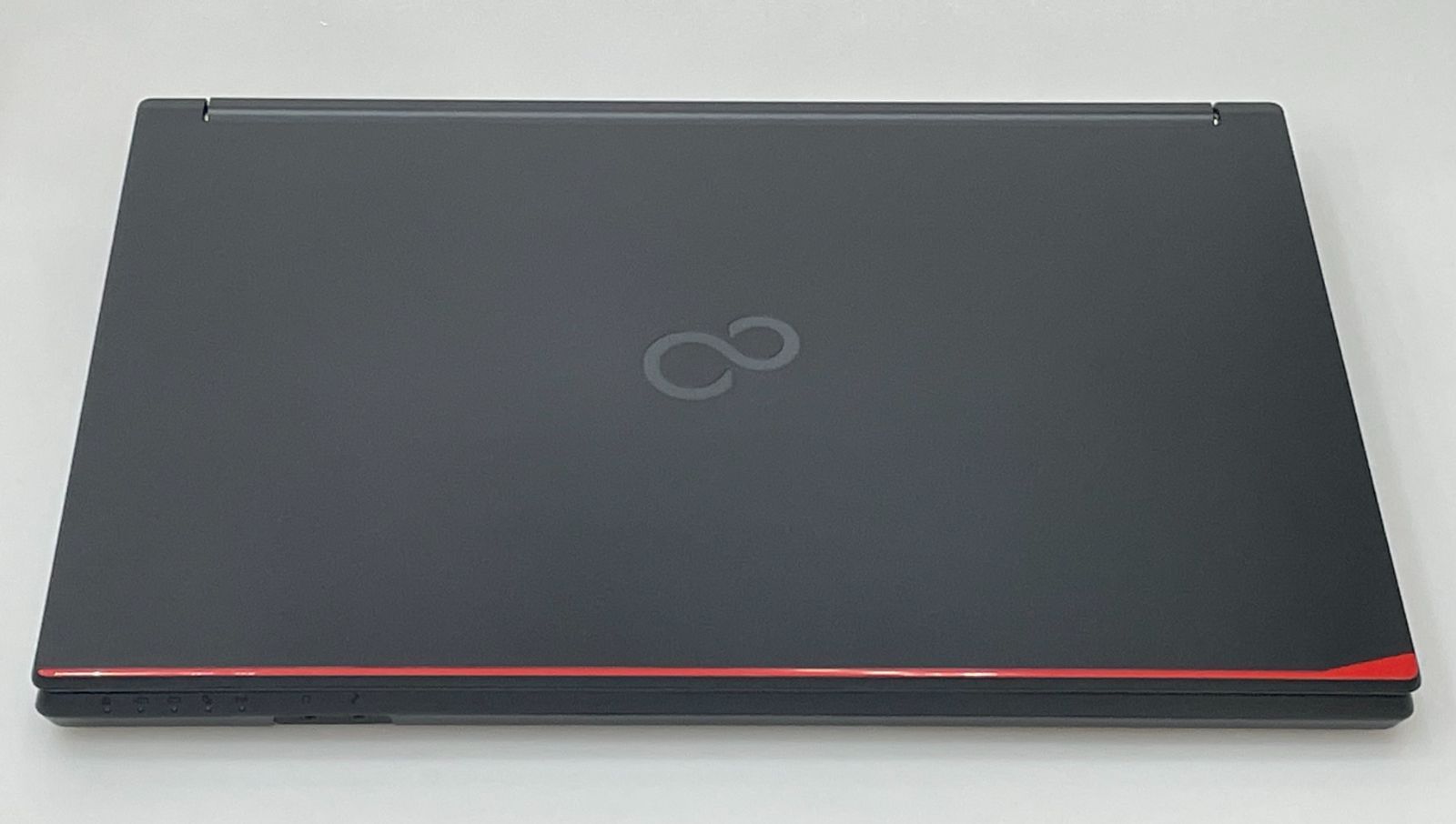 富士通 LIFEBOOK A5511/G Core i5 1145G7 2.6GHz/8GB/256GB(SSD)/DVD