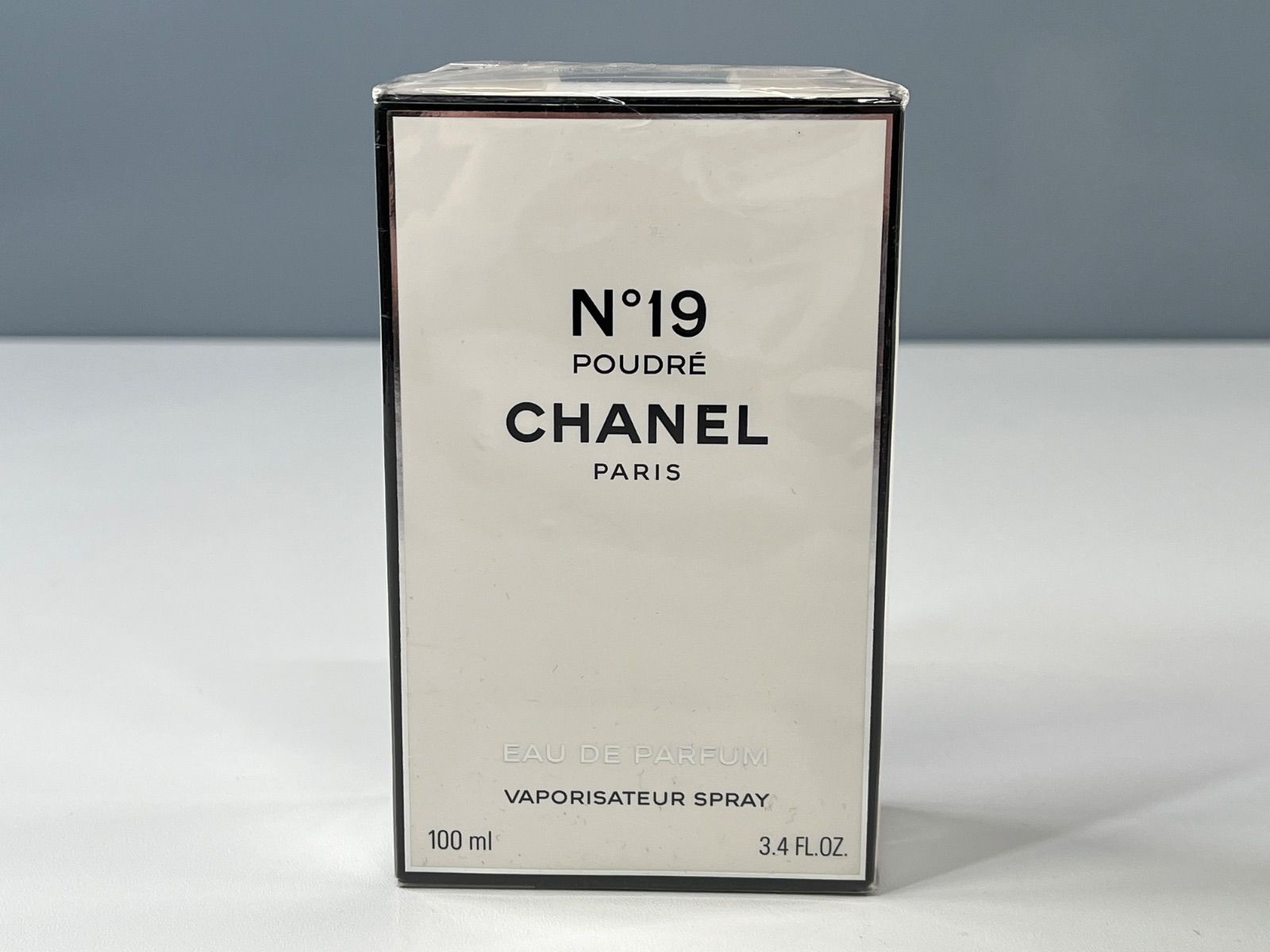 CHANEL N°19 Poudré オードゥ パルファム N°19 プードレ オードゥ パルファム(シャネル)の通販・口コミ