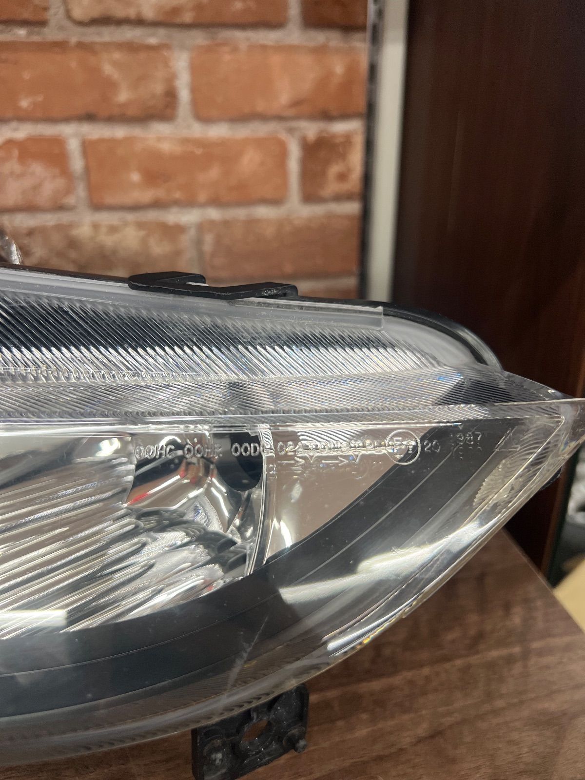 FN2 ヘッドライト左のみ