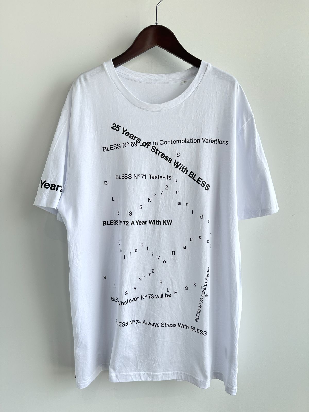 ブレスbless転写TシャツL 入手困難】BLESS ブレス N° droog Tシャツ ブラック 希少 S