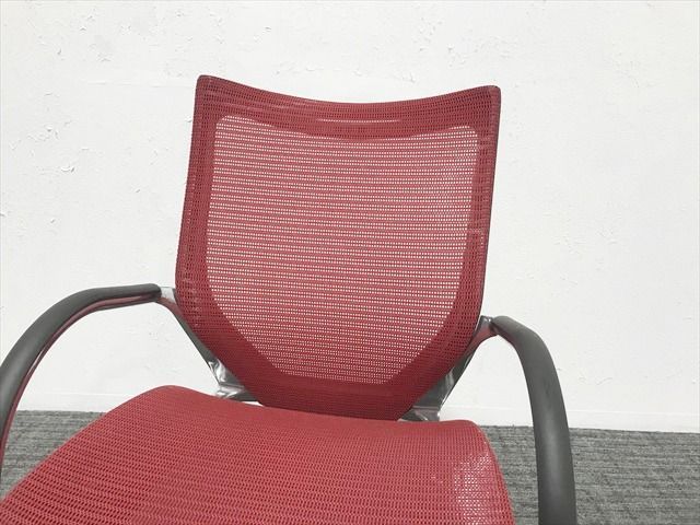 高品質で激安通販！  オカムラ バロンチェア ミーティングチェア 肘付 ゲストチェア レッド