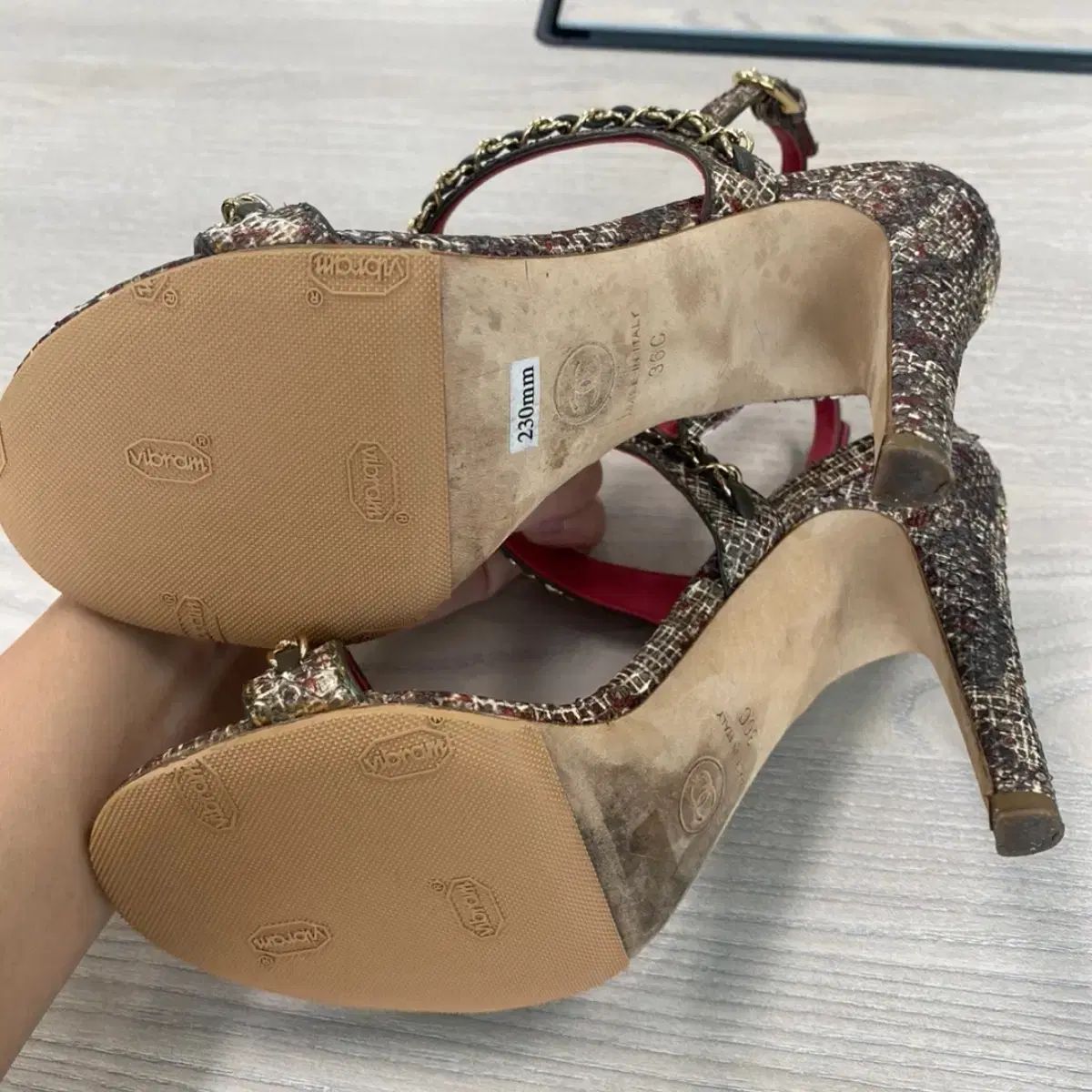CHANEL