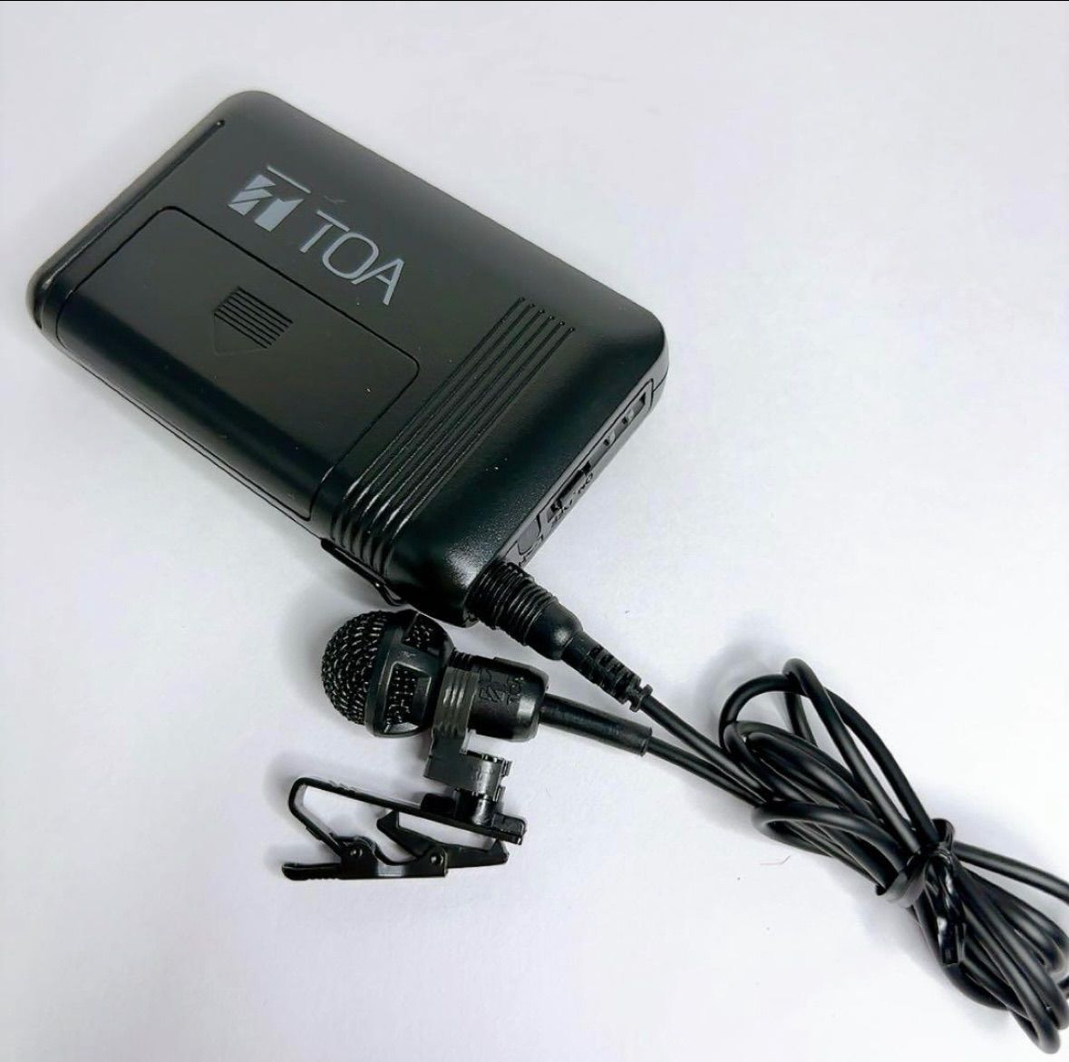 D.TOA WM-1320 新古品 タイピンマイク ワイヤレス頻度僅か7993 B.TOA