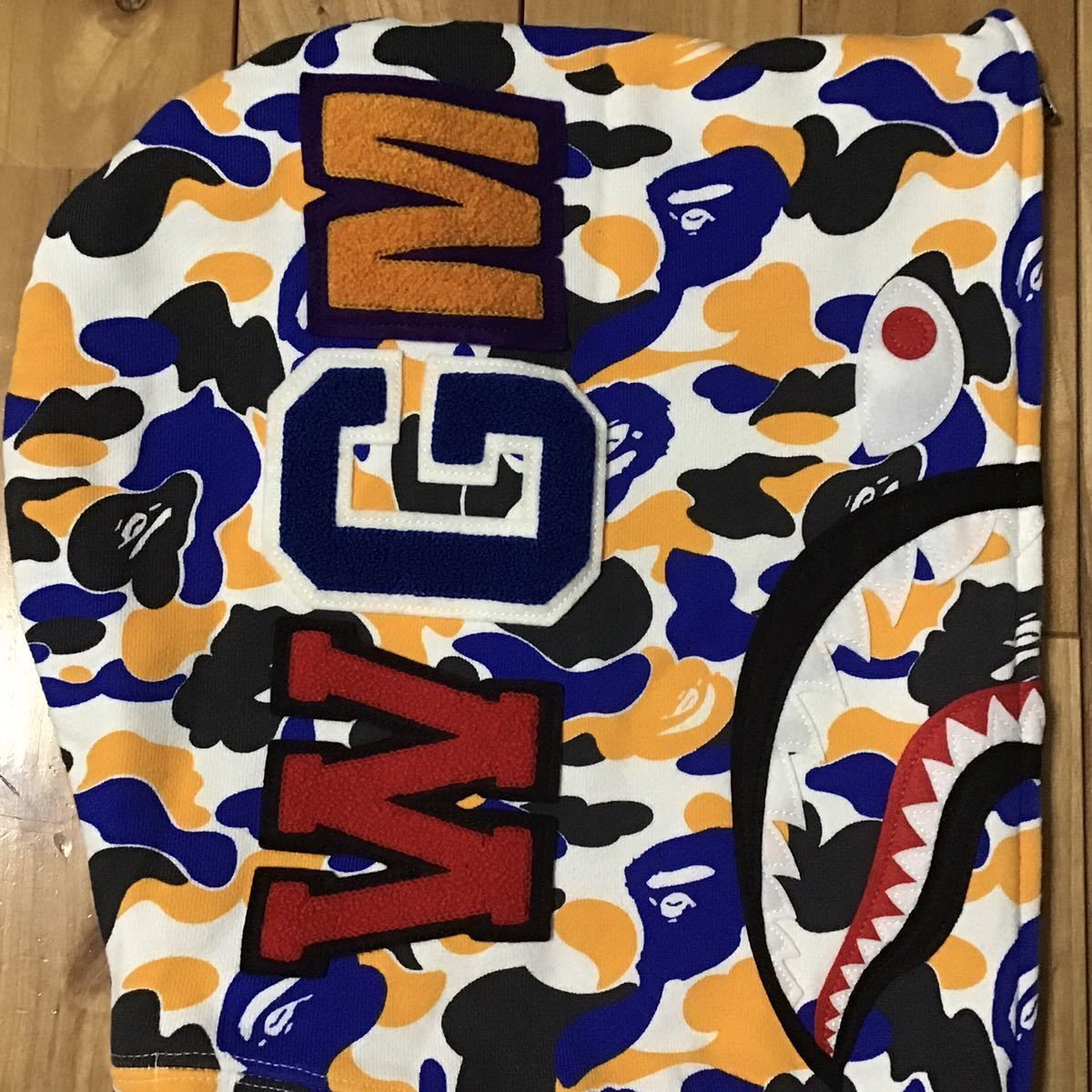 前橋限定 BAPE camo シャークパーカー shark ベイプ ape 迷彩 - メルカリ